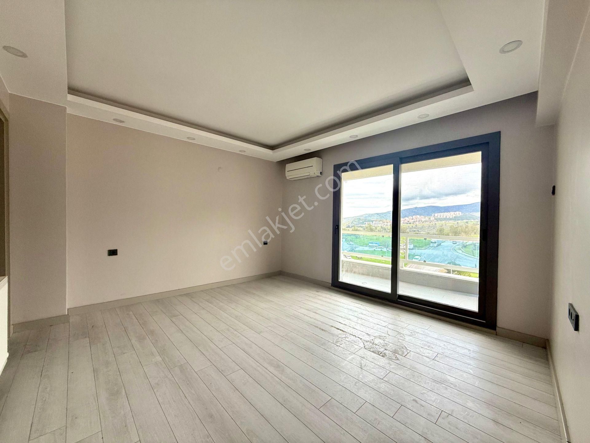 Görkent Sitesinde Şehir Ve Deniz Manzaralı 3+1 Satılık - Görsel 12