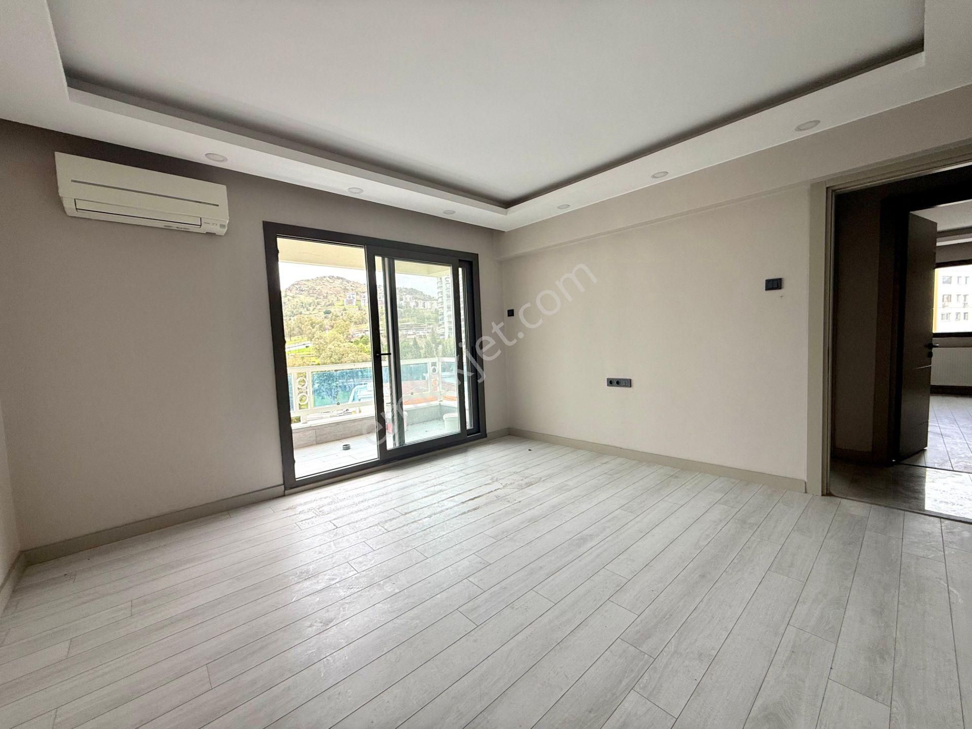 Görkent Sitesinde Şehir Ve Deniz Manzaralı 3+1 Satılık - Görsel 14