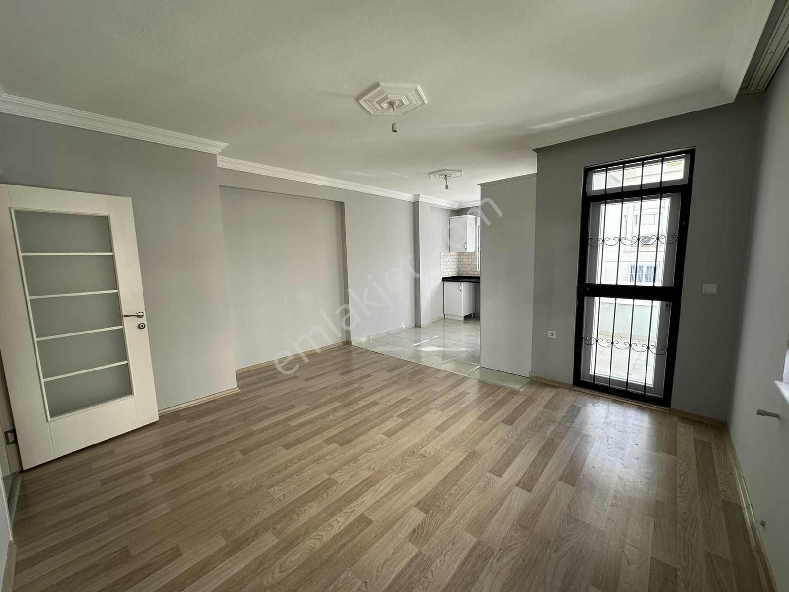 Şehrin Tam Merkezinde, Yüksek Giriş, Kiracılı 2+1 Fırsatı - Görsel 5