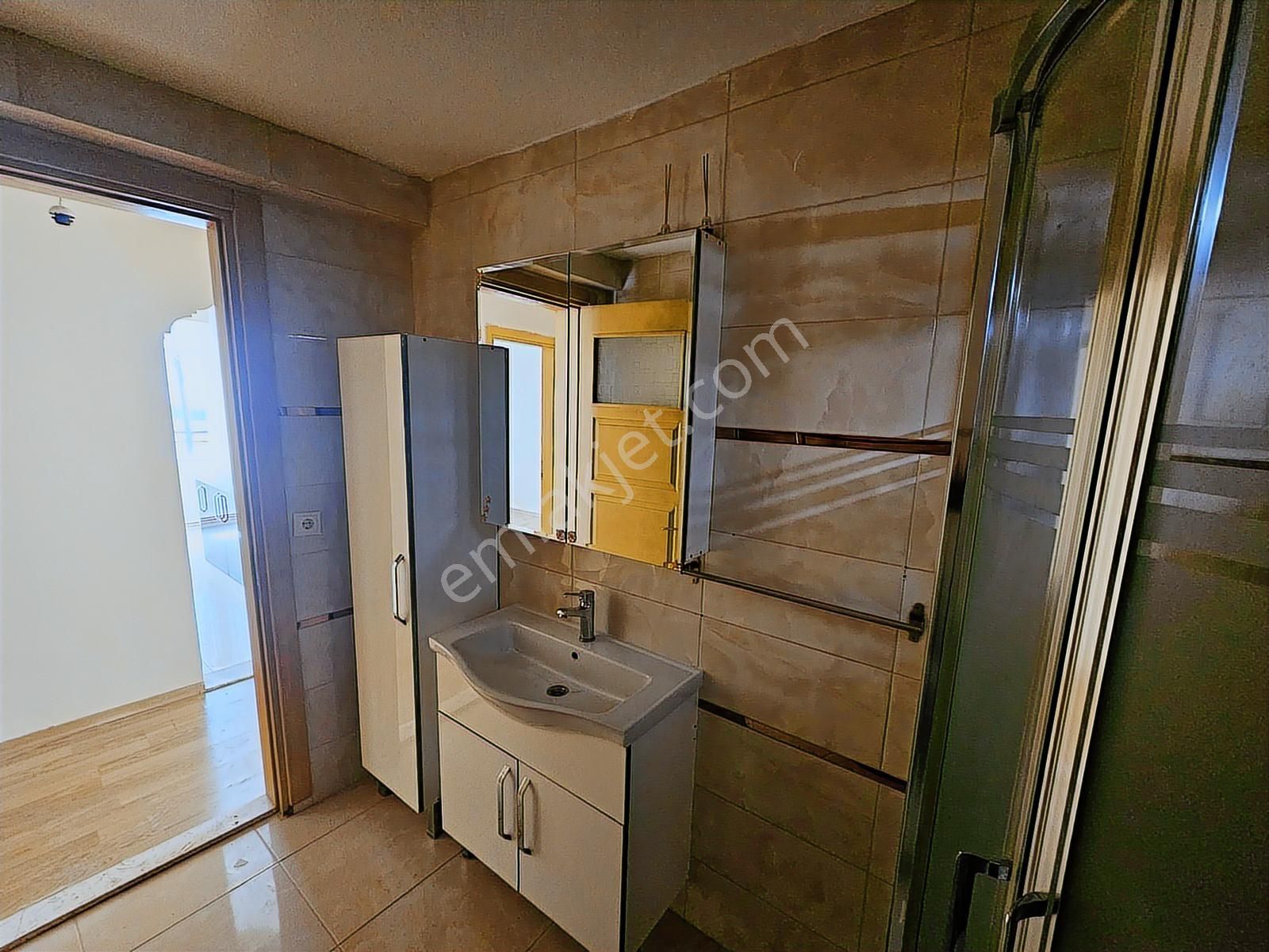 Fırsat Satılık 2+1 Daire Doğalgazlı Tadilatlı Giriş Kat - Görsel 5