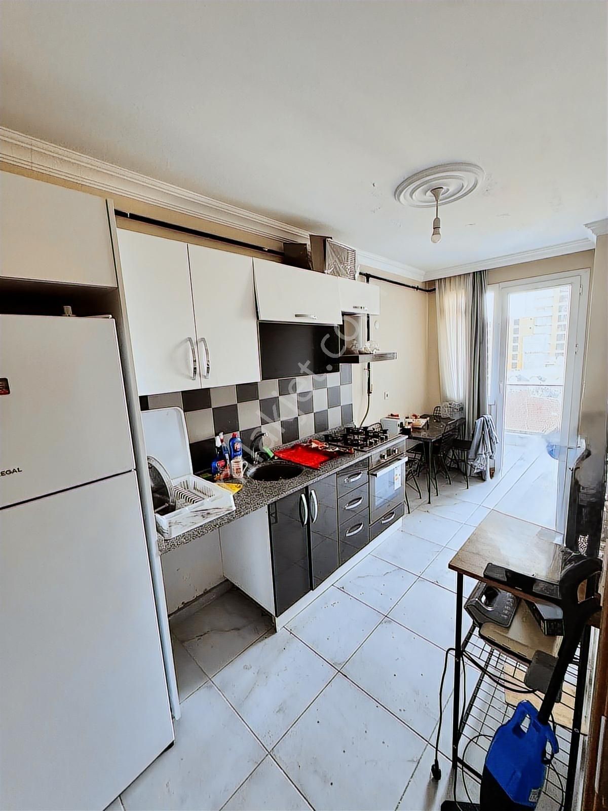 Cumhuriyet Mahallesi'nde Göl Manzaralı 10. Kat Satılık 3+1 Daire - Görsel 7