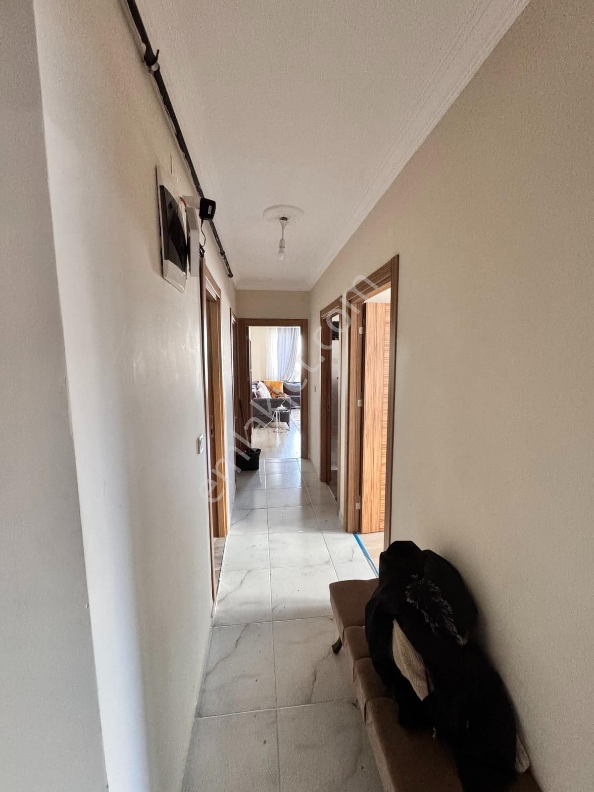 Cumhuriyet Mahallesi'nde Göl Manzaralı 10. Kat Satılık 3+1 Daire - Görsel 17