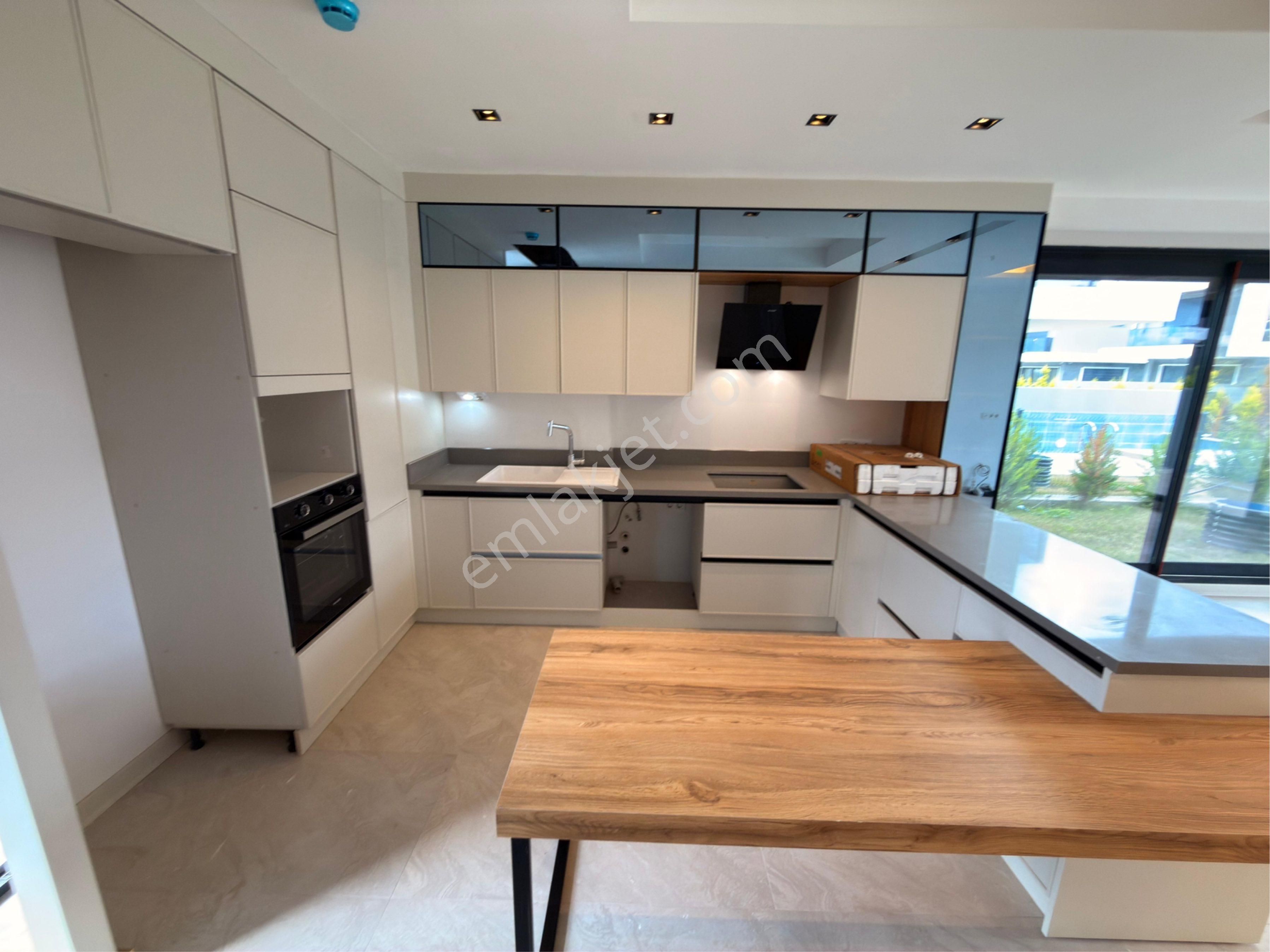 Davutlar’da Fiyat Düştü Özel Havuzlu Villa - Görsel 10