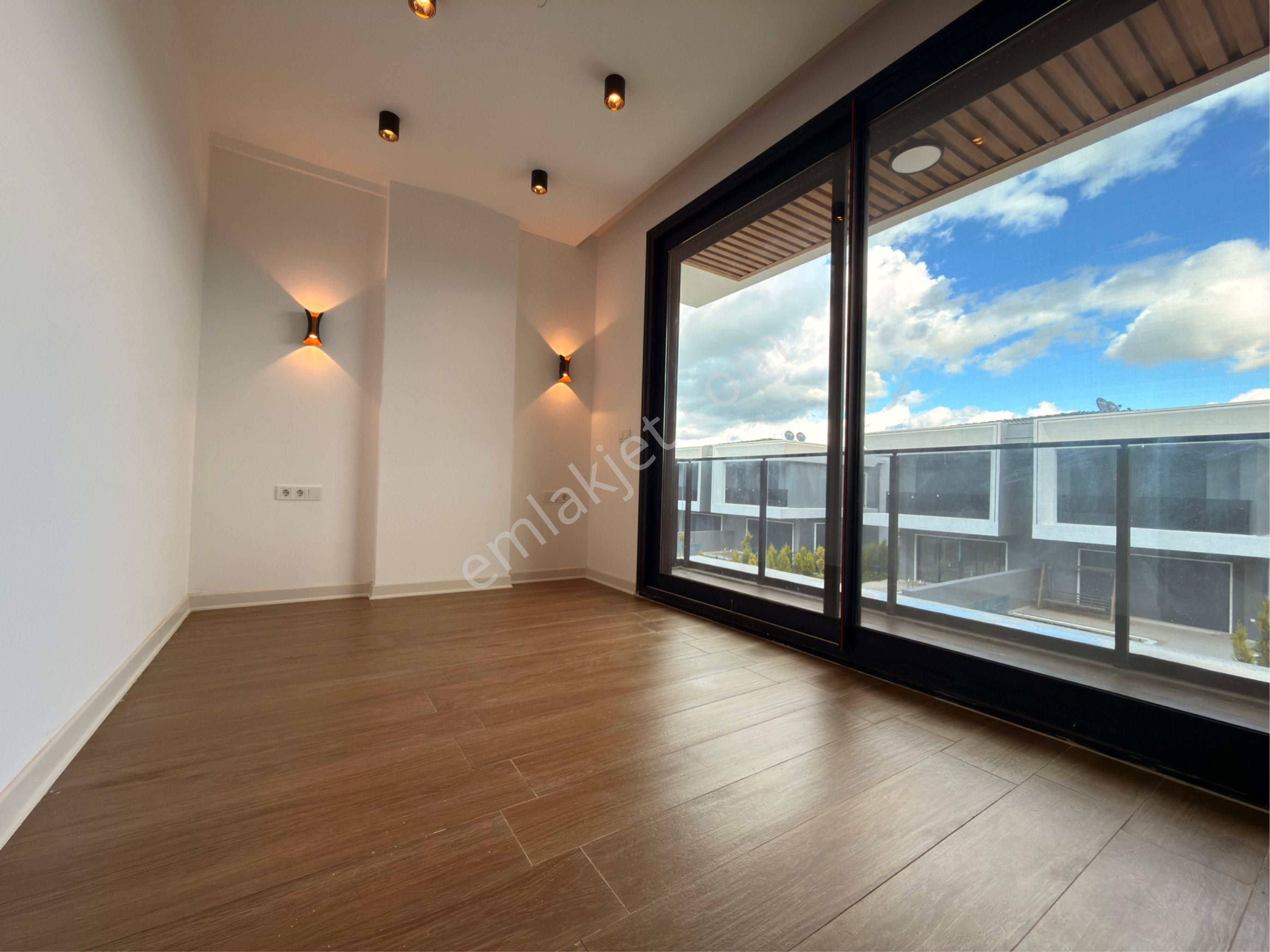 Davutlar’da Fiyat Düştü Özel Havuzlu Villa - Görsel 21