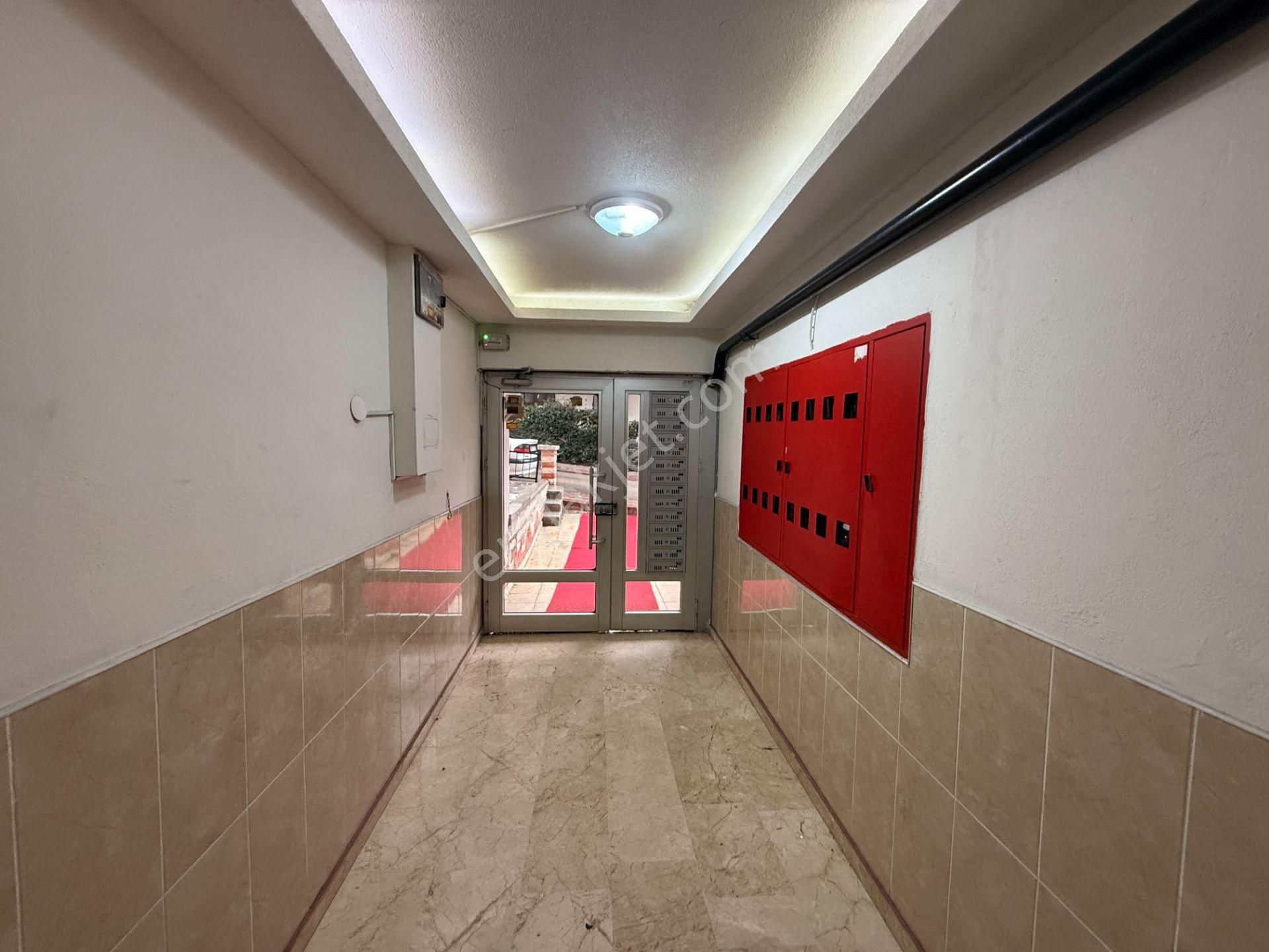 Cadde Üzeri Manzaralı 3+1 Daire: Süper Lokasyonda - Görsel 32