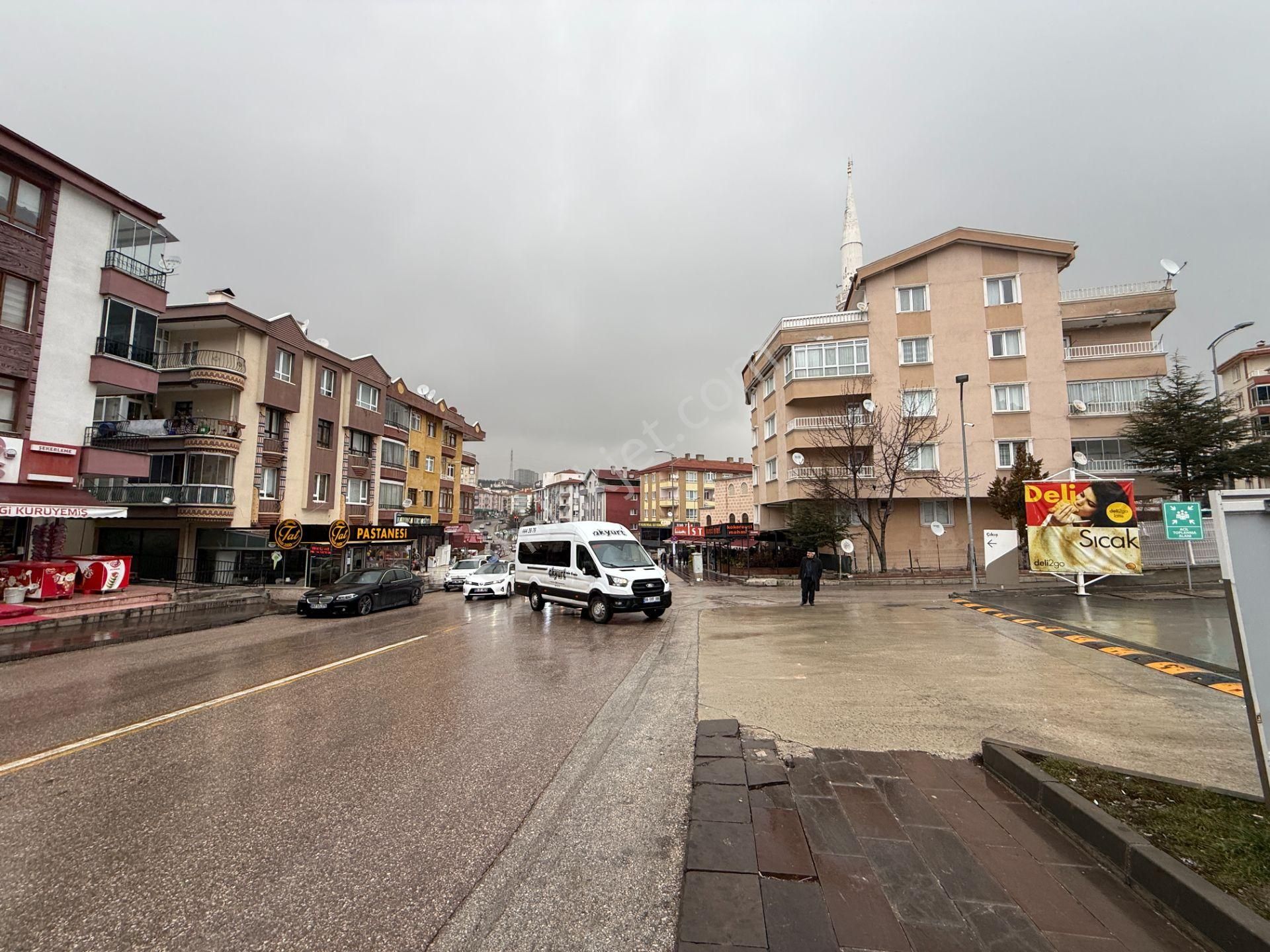 Cadde Üzeri Manzaralı 3+1 Daire: Süper Lokasyonda - Görsel 35