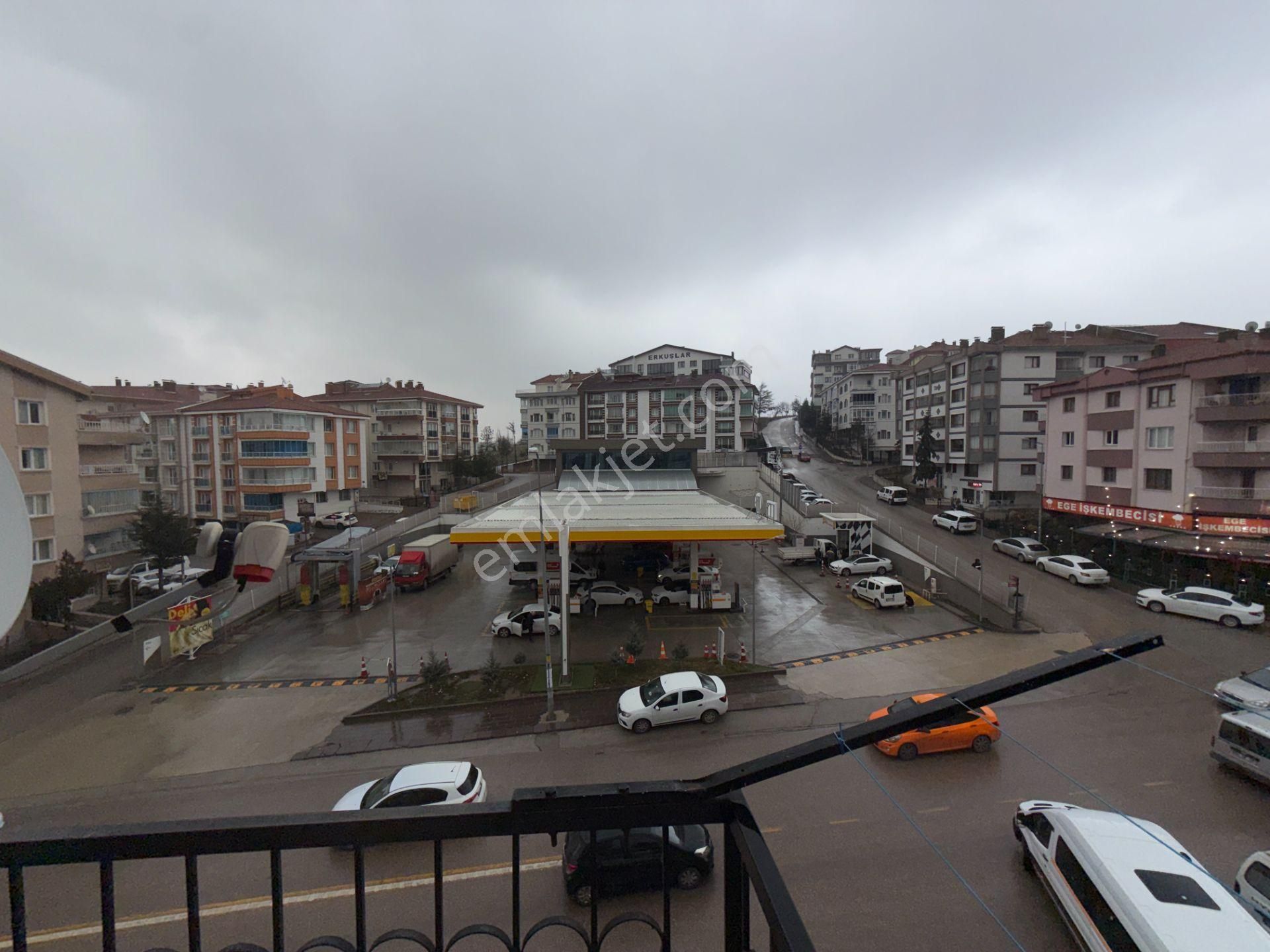 Cadde Üzeri Manzaralı 3+1 Daire: Süper Lokasyonda - Görsel 31