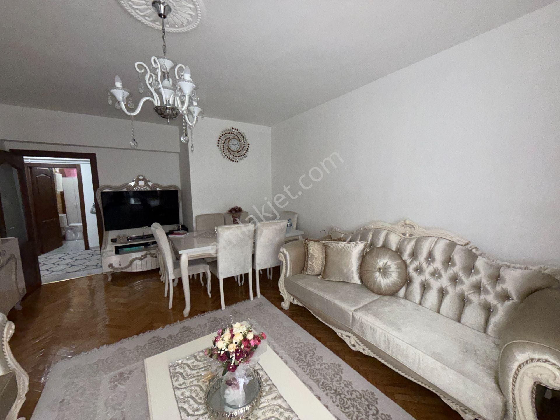 Cadde Üzeri Manzaralı 3+1 Daire: Süper Lokasyonda - Görsel 2