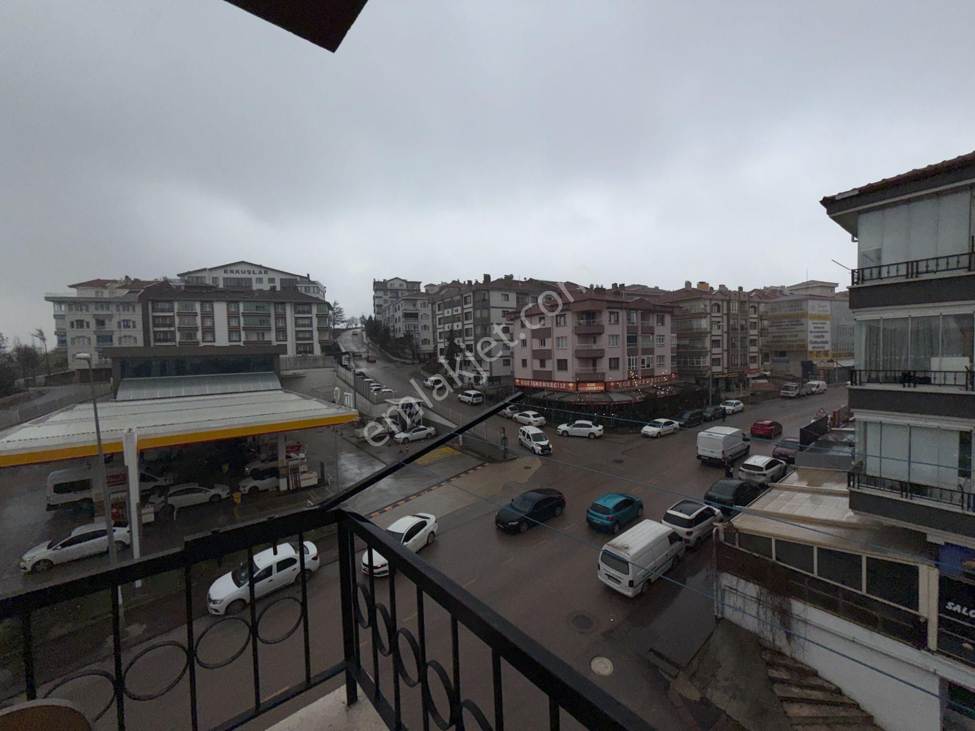 Cadde Üzeri Manzaralı 3+1 Daire: Süper Lokasyonda - Görsel 27