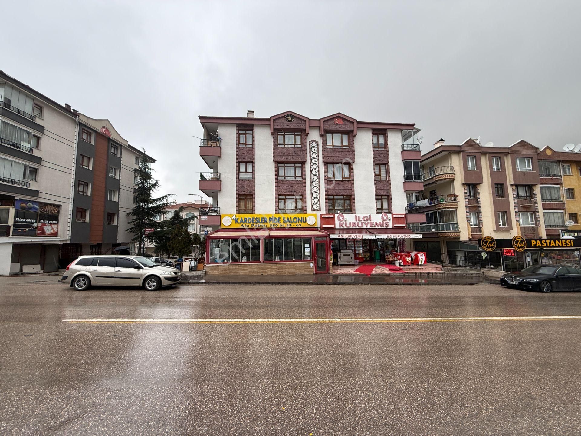 Cadde Üzeri Manzaralı 3+1 Daire: Süper Lokasyonda - Görsel 34