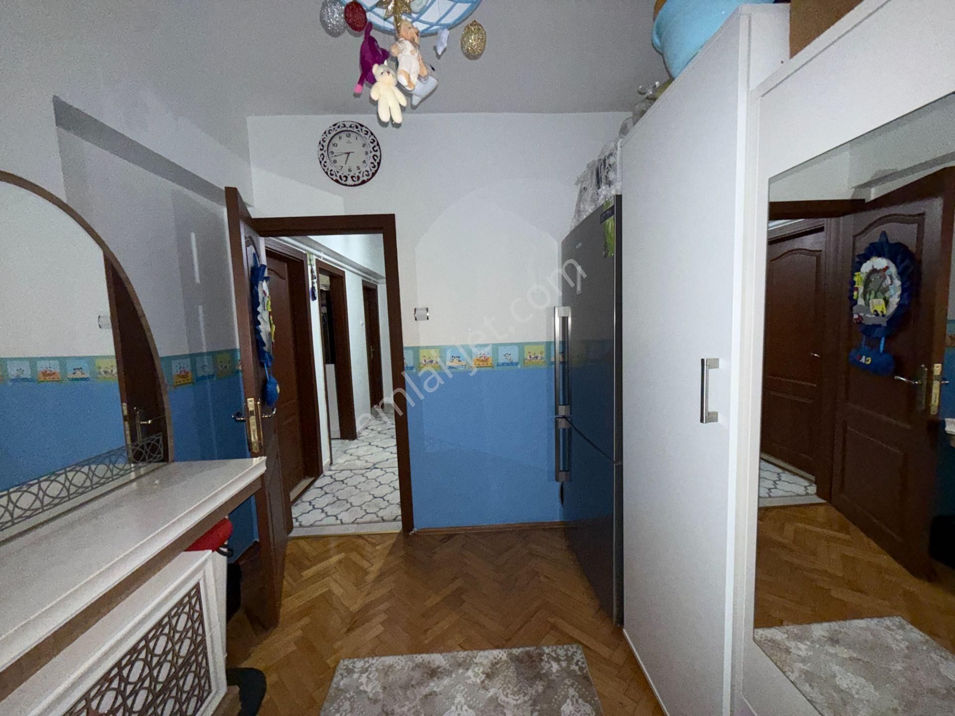 Cadde Üzeri Manzaralı 3+1 Daire: Süper Lokasyonda - Görsel 9