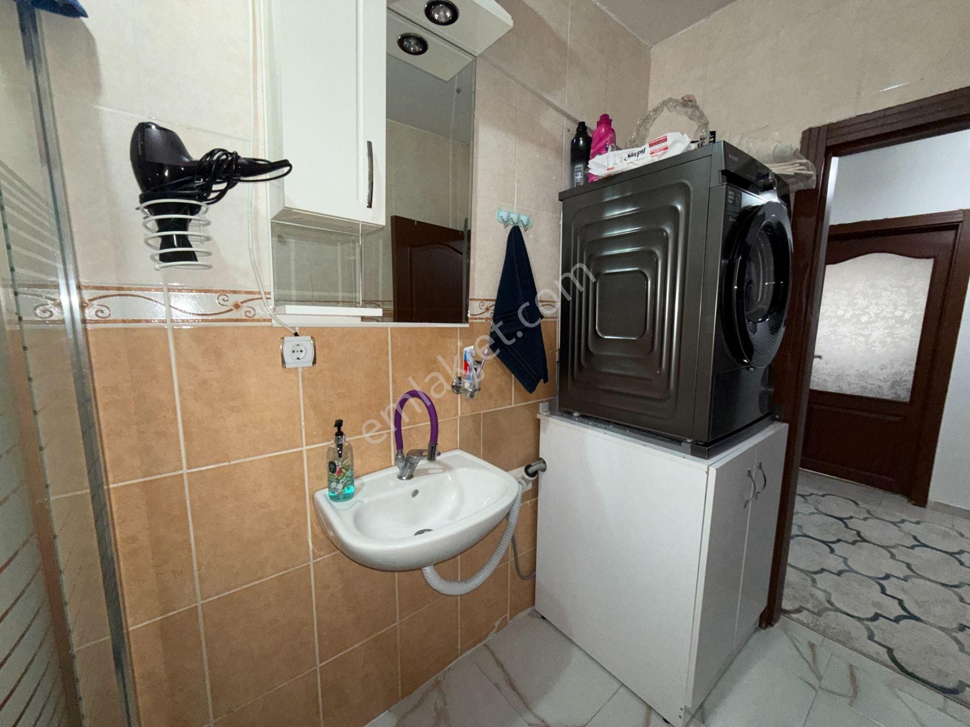 Cadde Üzeri Manzaralı 3+1 Daire: Süper Lokasyonda - Görsel 15