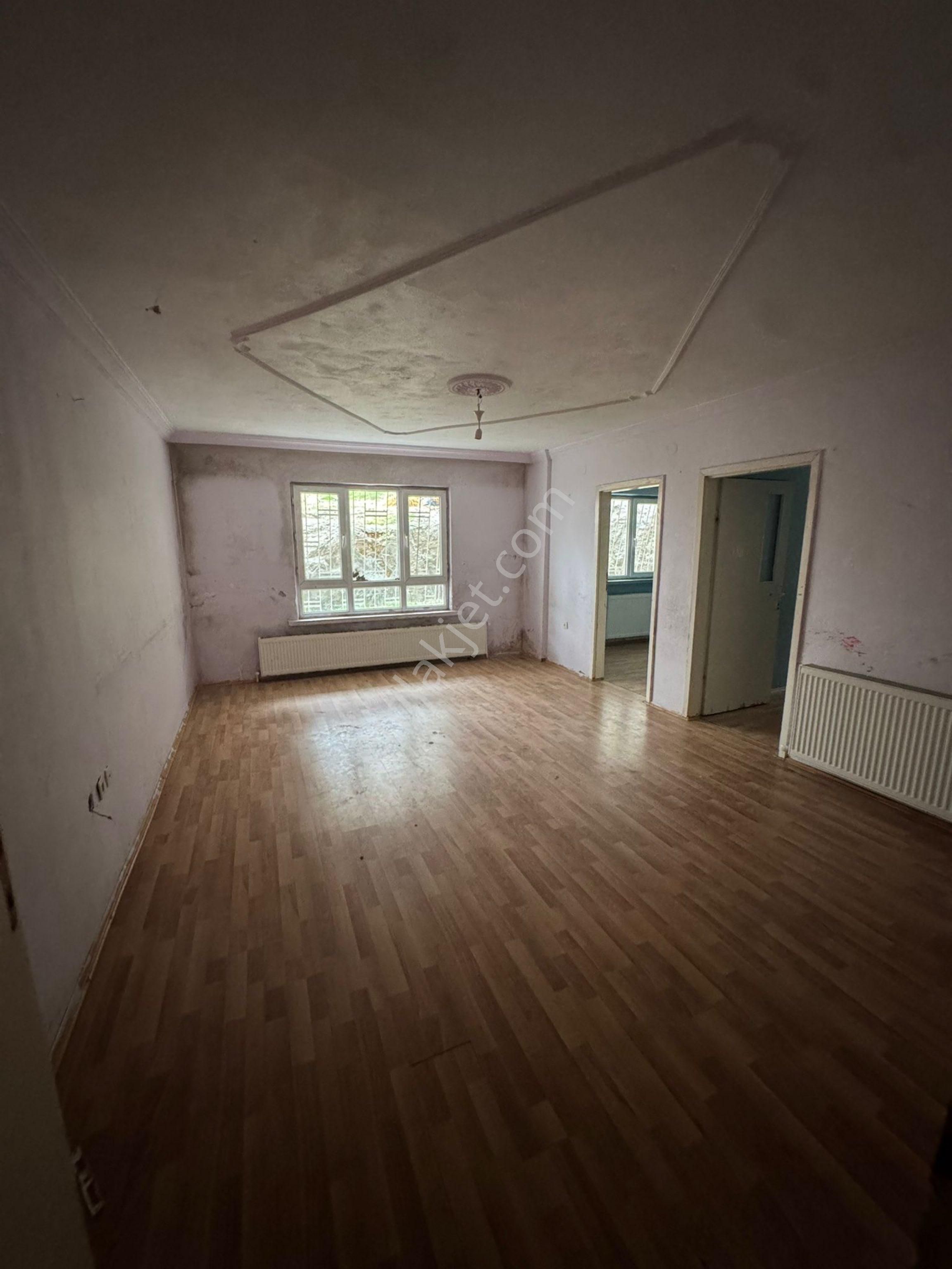 19 Mayıs Da 3+ 1 Giriş Kat Kiralık Daire - Görsel 5