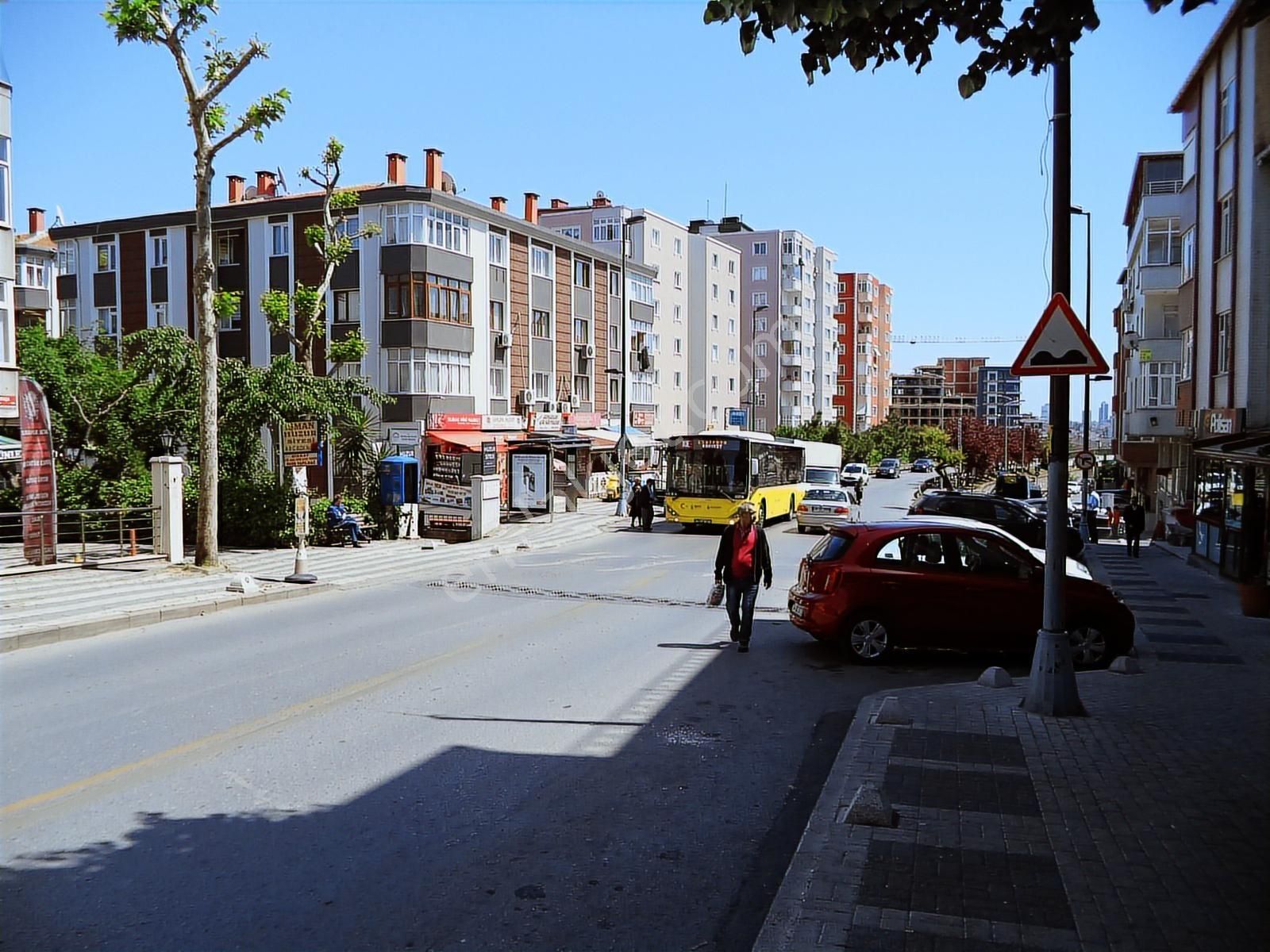 F-l Emlaktan Cumhuriyette Fırsat Daire+dükkan 30 Kiracılı - Görsel 31