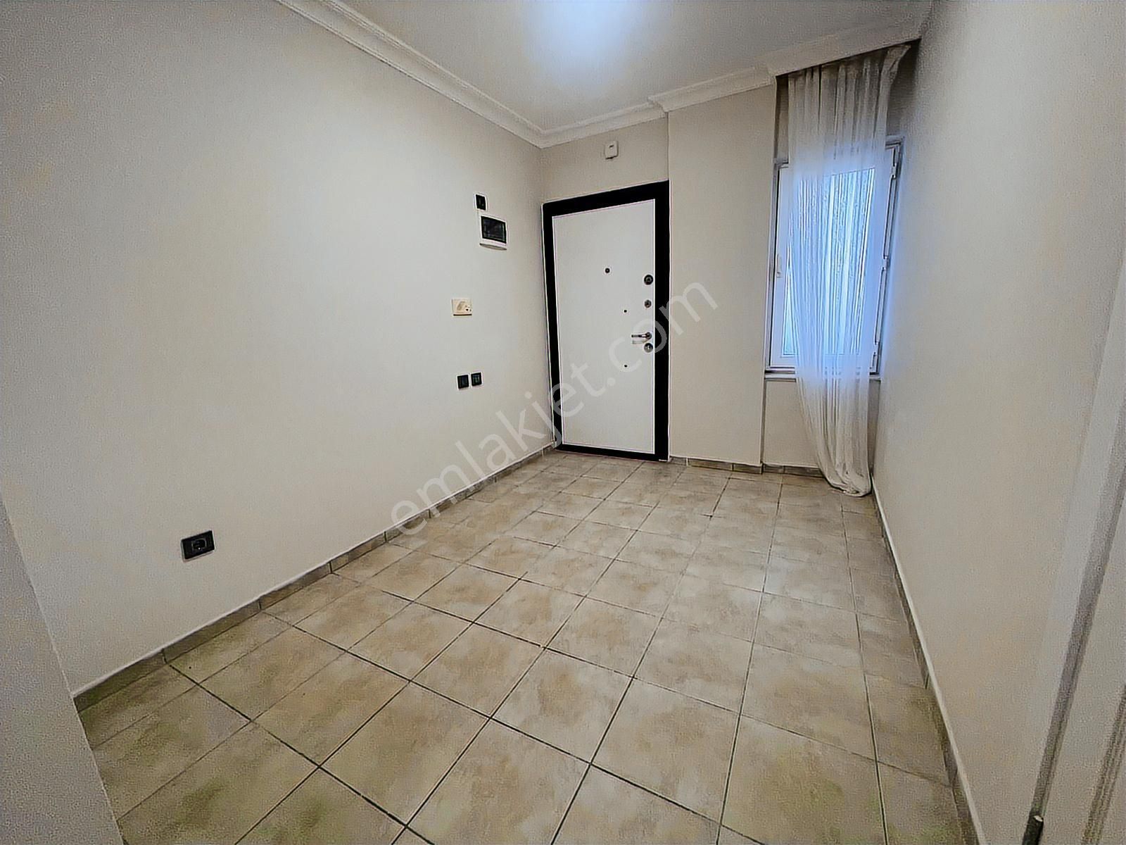 Antalya Tahılpazarı Mahallesinde 1+1 70 M² 2. Kat Satılık Daire - Görsel 3