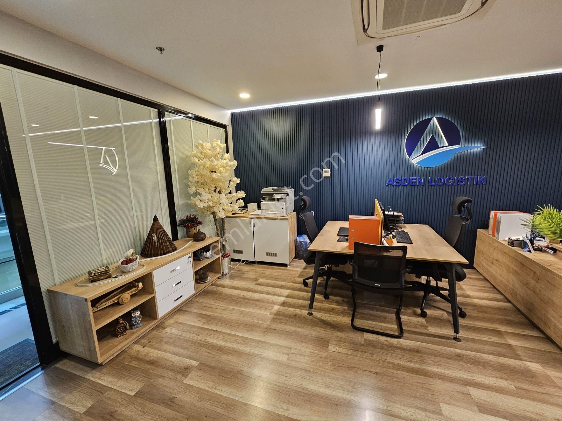 Maltepe Ofistanbul Plaza'da 2+1 Dekorasyonlu 85m2 Kiralık Ofis - Görsel 33