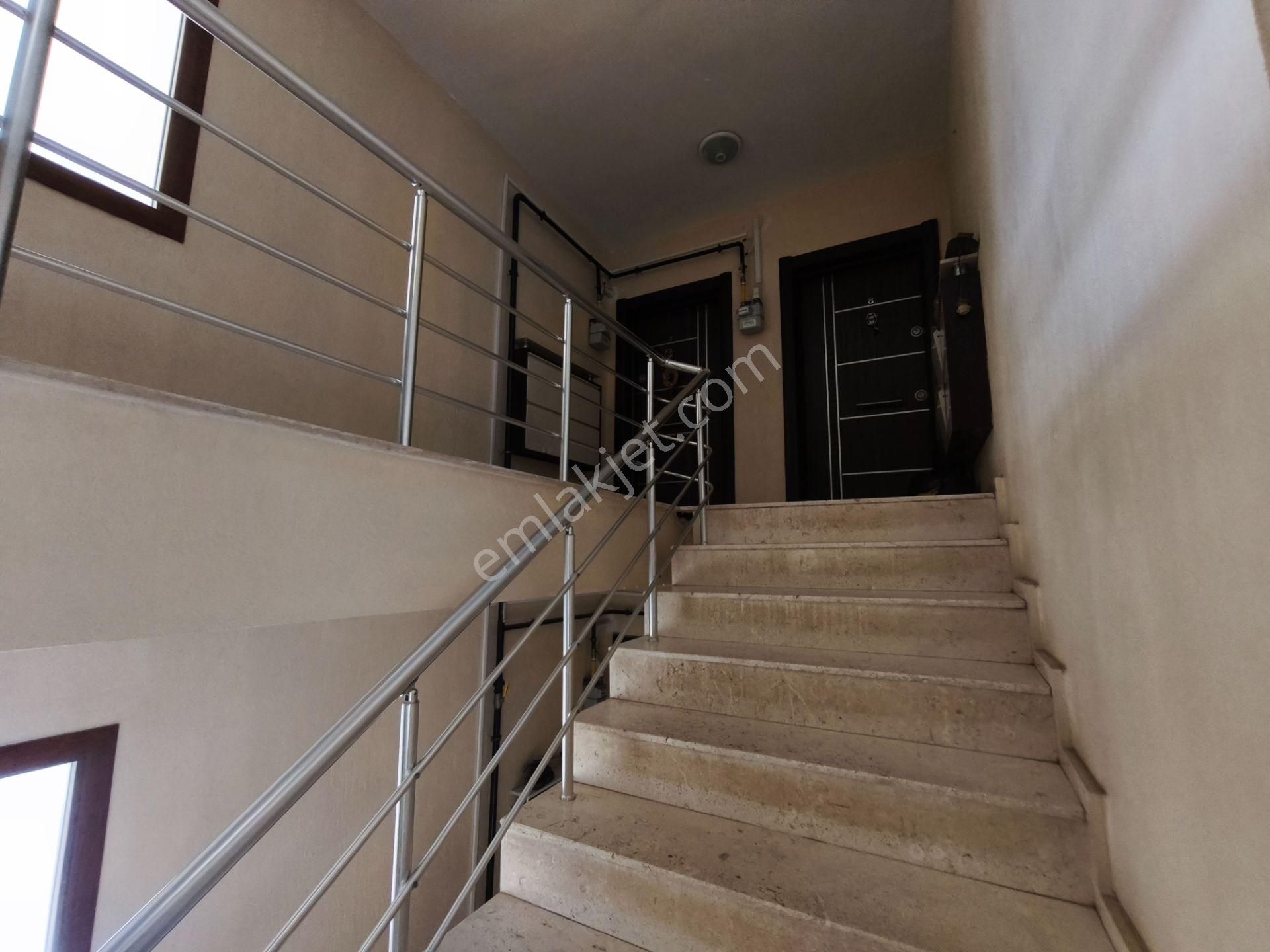 Ayvalık 150 Evler Mahallesinde Satılık 2+1 Daire - Görsel 5