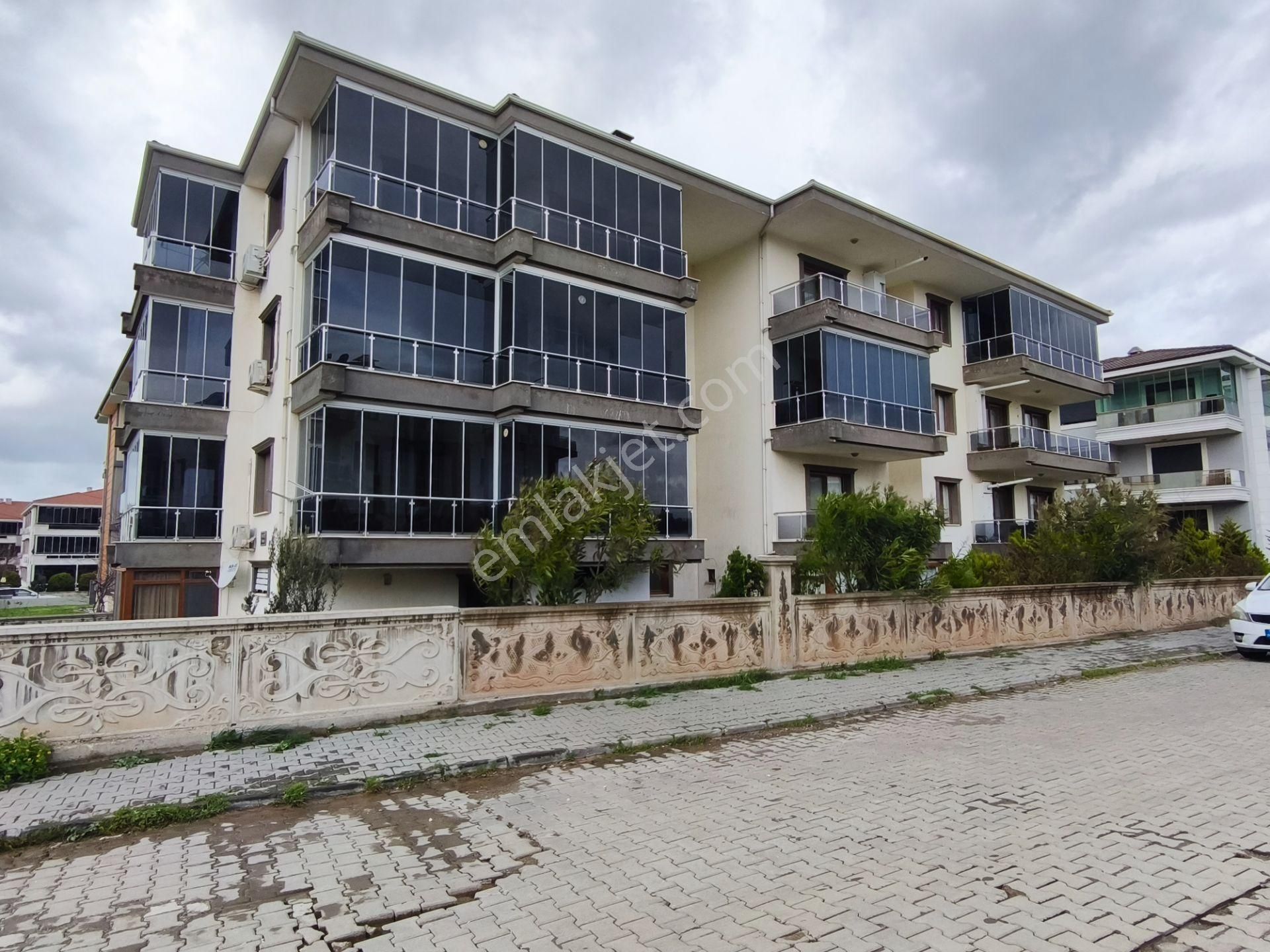 Ayvalık 150 Evler Mahallesinde Satılık 2+1 Daire