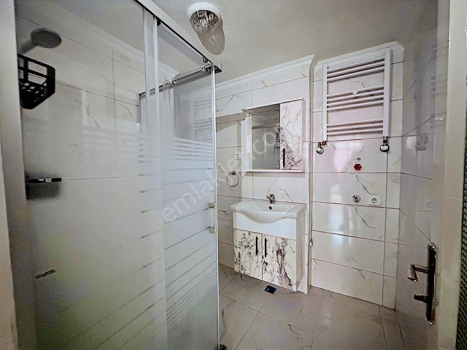 Üsküdar Dr. Fahri Atabey Cad. Üzerinde 2+1 Kiralık Daire - Görsel 13