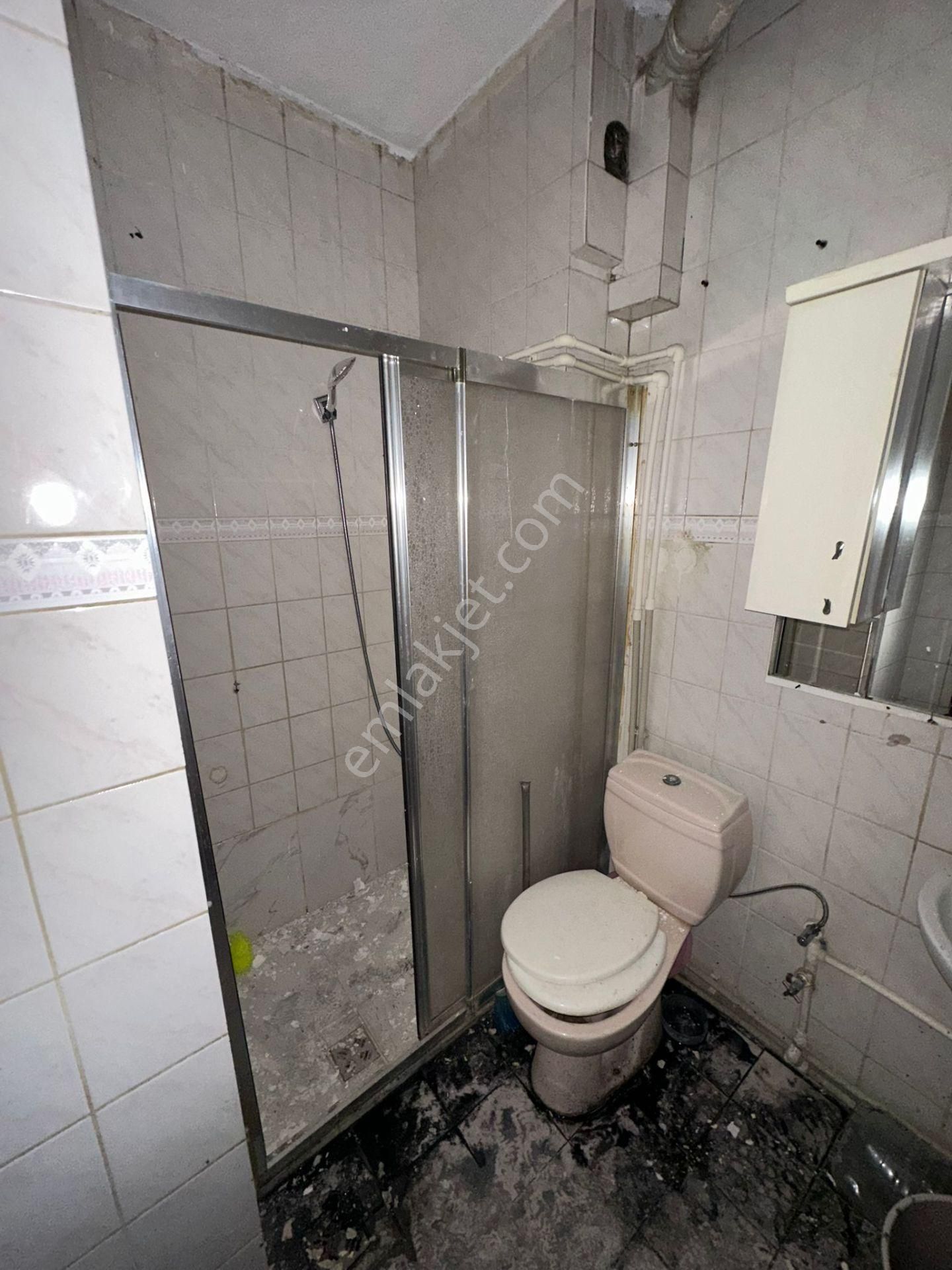 Merkezi Konumda Cadde Üzeri Kiralık 3 + 1 Daire - Görsel 11