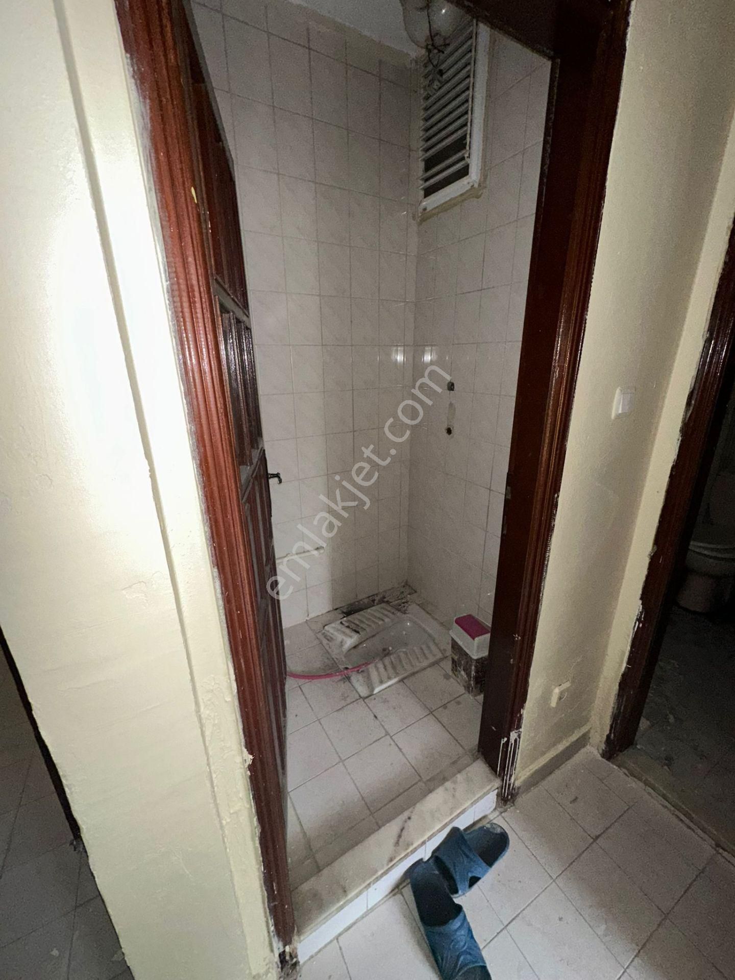 Merkezi Konumda Cadde Üzeri Kiralık 3 + 1 Daire - Görsel 9