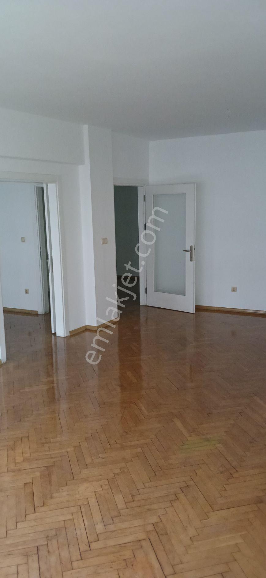 Bahçelievler Mahallesi Satılık 4+1 Daire - Görsel 12