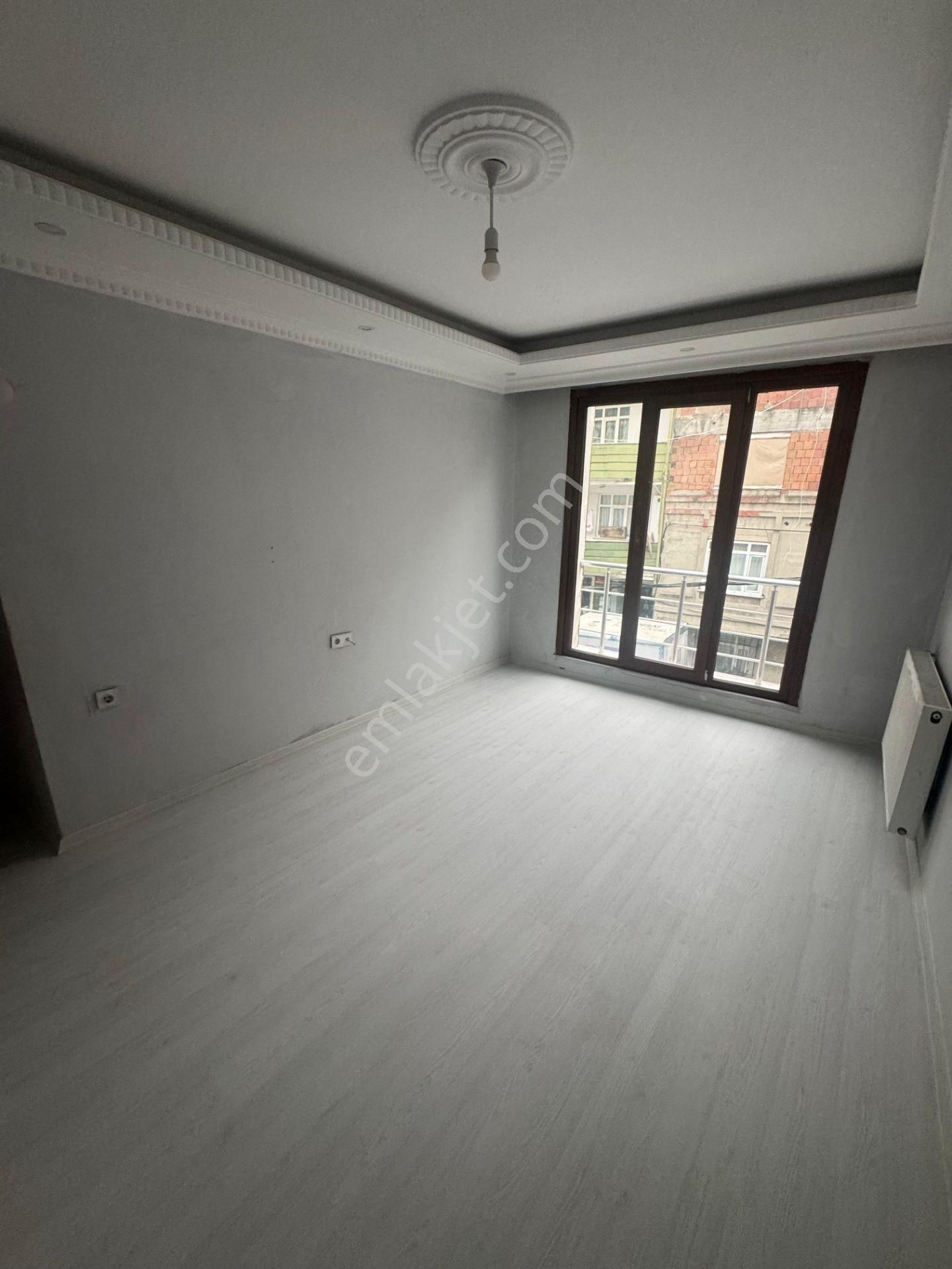 Esenyurt Yeşilkent Mah. Balkonlu 2+1 Kiralık Daire - Görsel 2