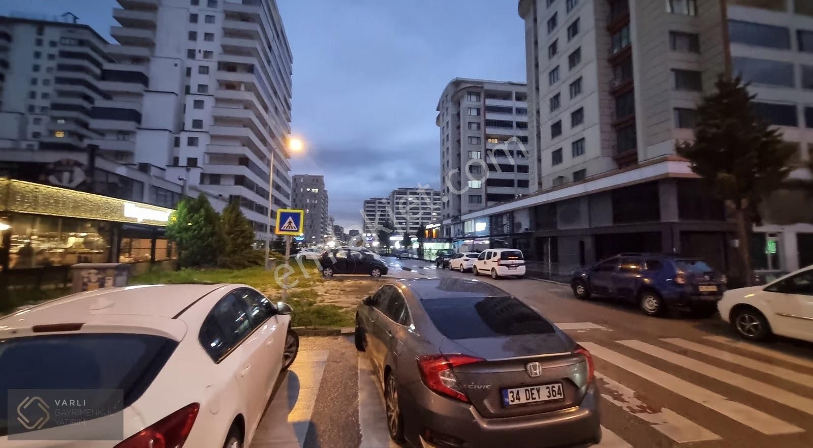 Bursa Nilüfer 23 Nisan Mah. Hareketli Lokasyonda Kiralık Dükkan - Görsel 8