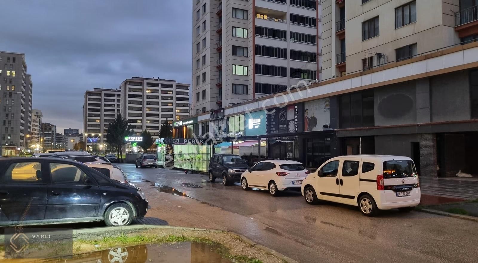 Bursa Nilüfer 23 Nisan Mah. Hareketli Lokasyonda Kiralık Dükkan - Görsel 12