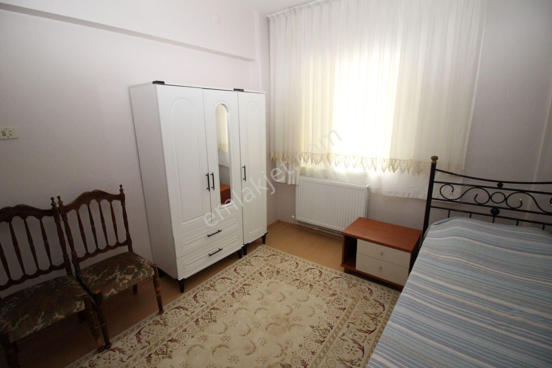 Üçyol Metroya 250mt Mesafede 1+1 Eşyalı D.gazlı Kiralık Daire - Görsel 9