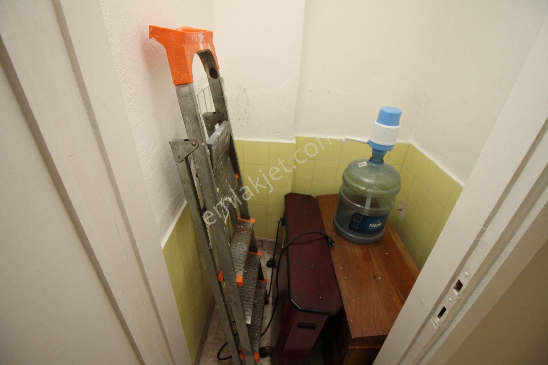 Üçyol Metroya 250mt Mesafede 1+1 Eşyalı D.gazlı Kiralık Daire - Görsel 15