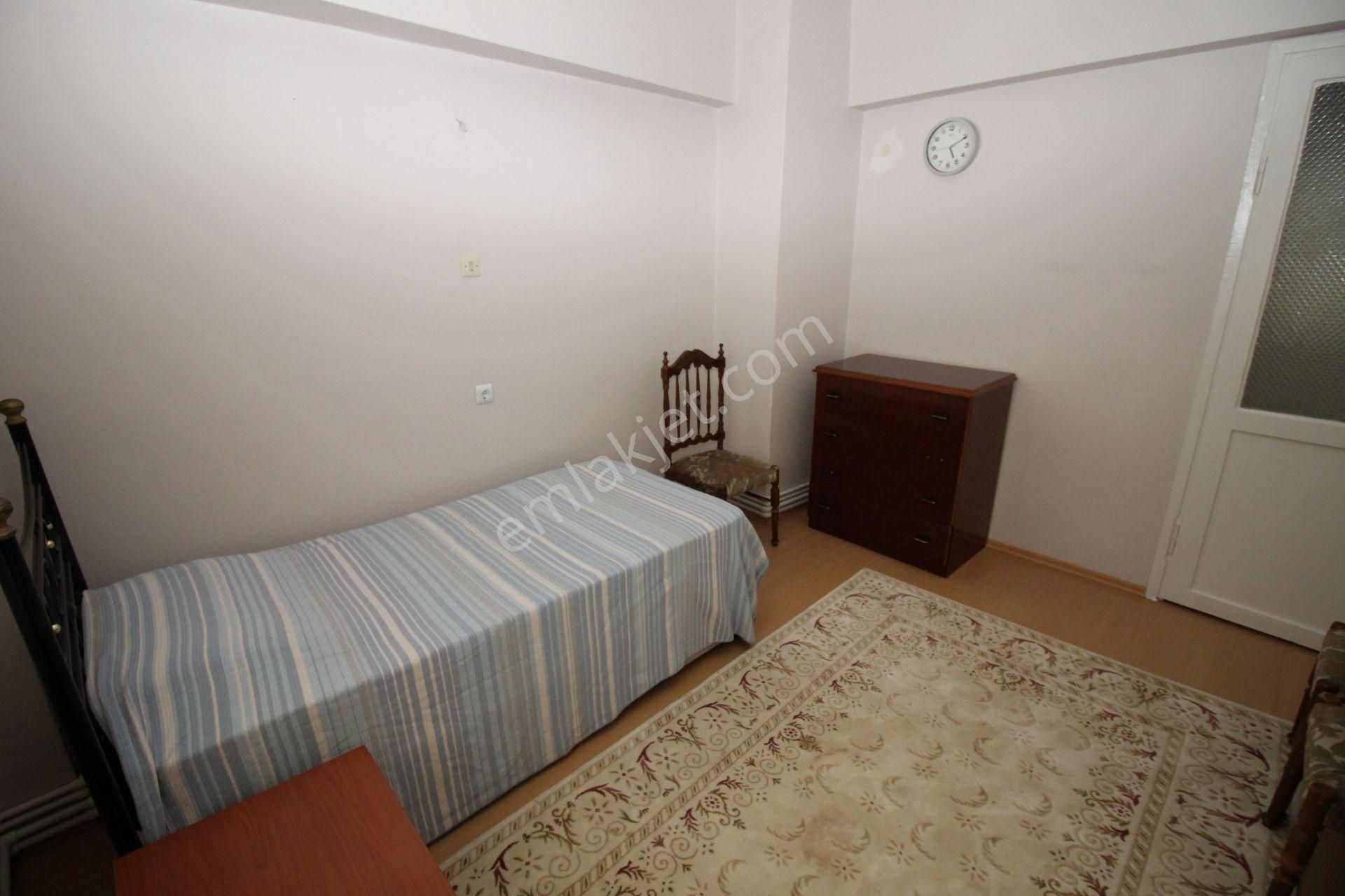 Üçyol Metroya 250mt Mesafede 1+1 Eşyalı D.gazlı Kiralık Daire - Görsel 10