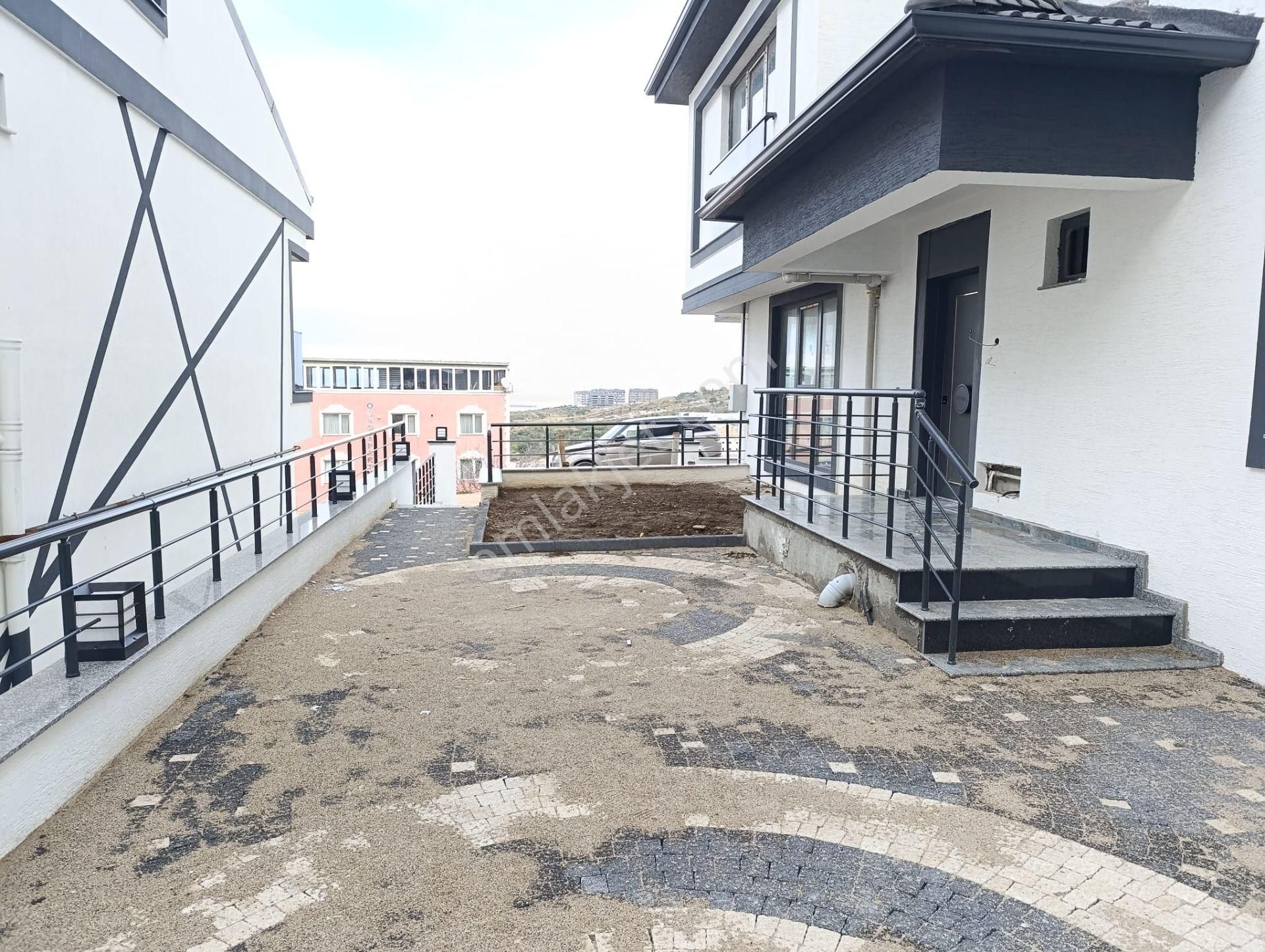 Balıkesir Bandırma Hacıyusuf Mah. 4+1 Satılık Sıfır Villa Deniz Manzaralı - Görsel 2