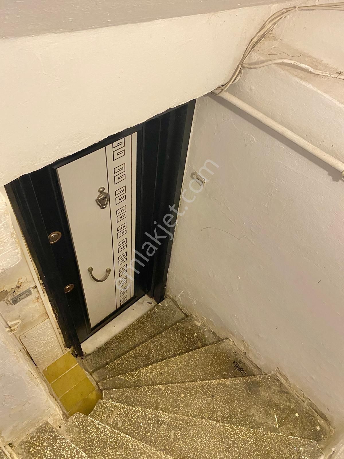 Akşenden Fatih Çapada 1+1 50m² Kelepir Satılık Bodrum Katı Daire - Görsel 3