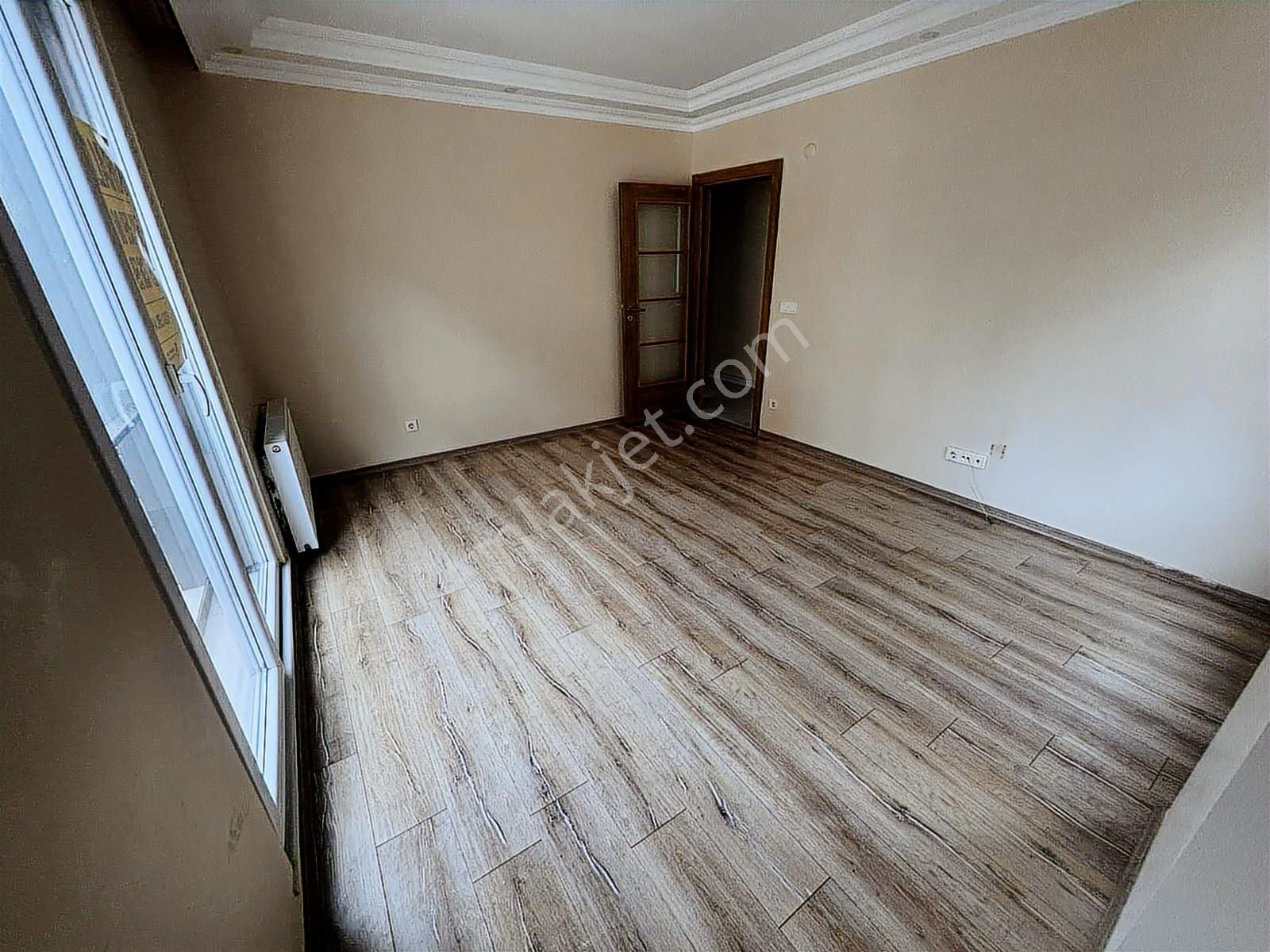 F-l Emlaktan Metro Yakını 2+1 Yeni Evliye Kariyerli Bekara 2.kat - Görsel 24