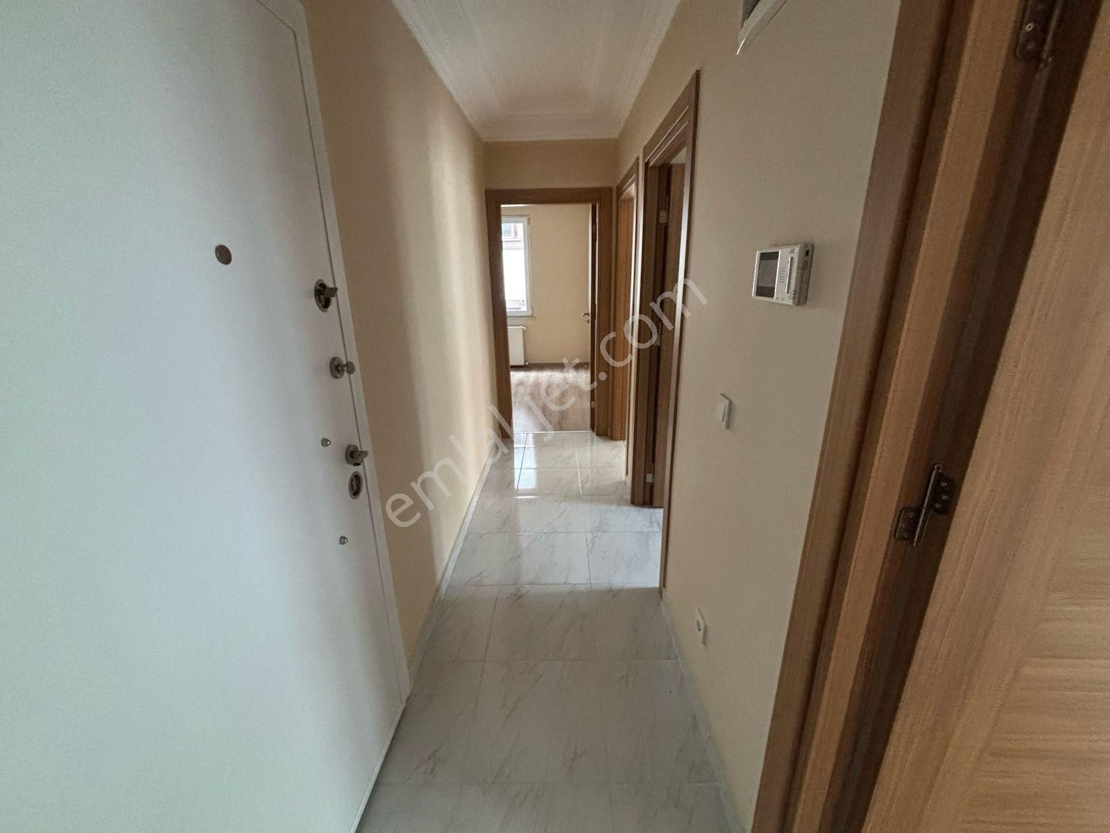 F-l Emlaktan Metro Yakını 2+1 Yeni Evliye Kariyerli Bekara 2.kat - Görsel 23