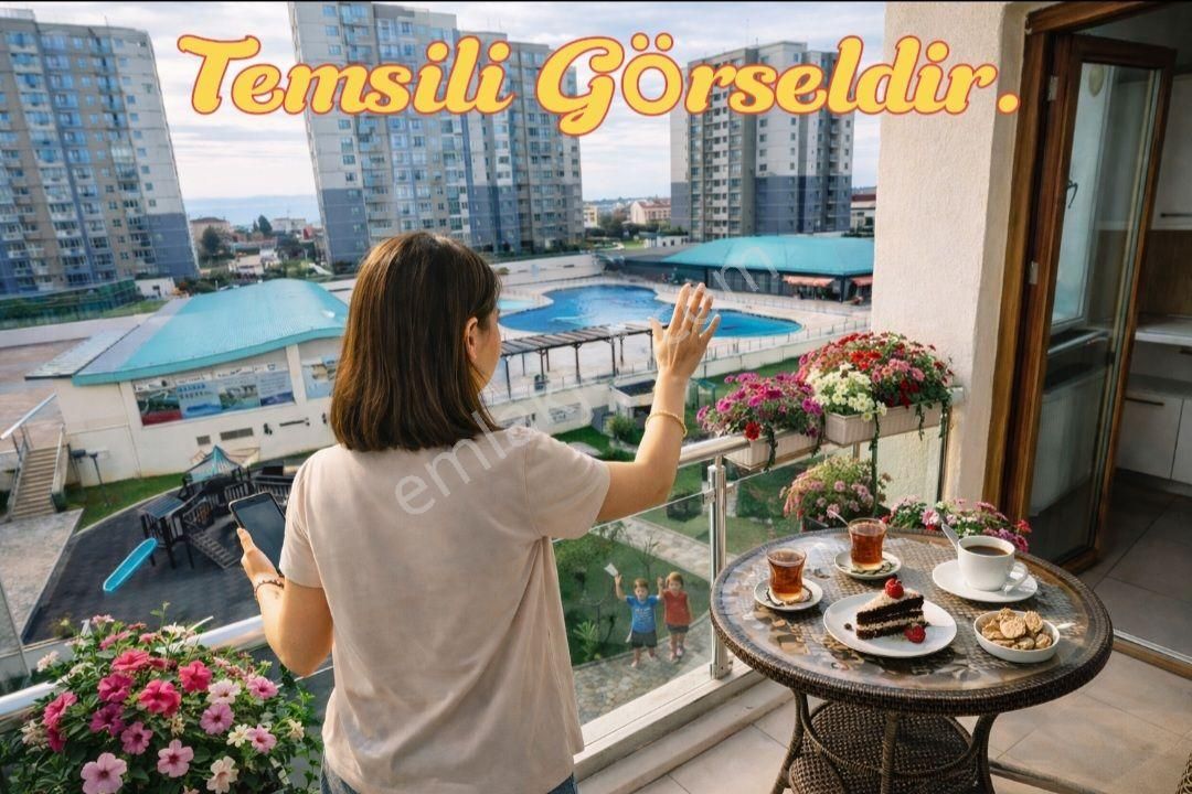 Alemdağ Emlak Konut, 3 +1, Havuz Manzaralı, Güney Cephe Ve Boş - Görsel 10