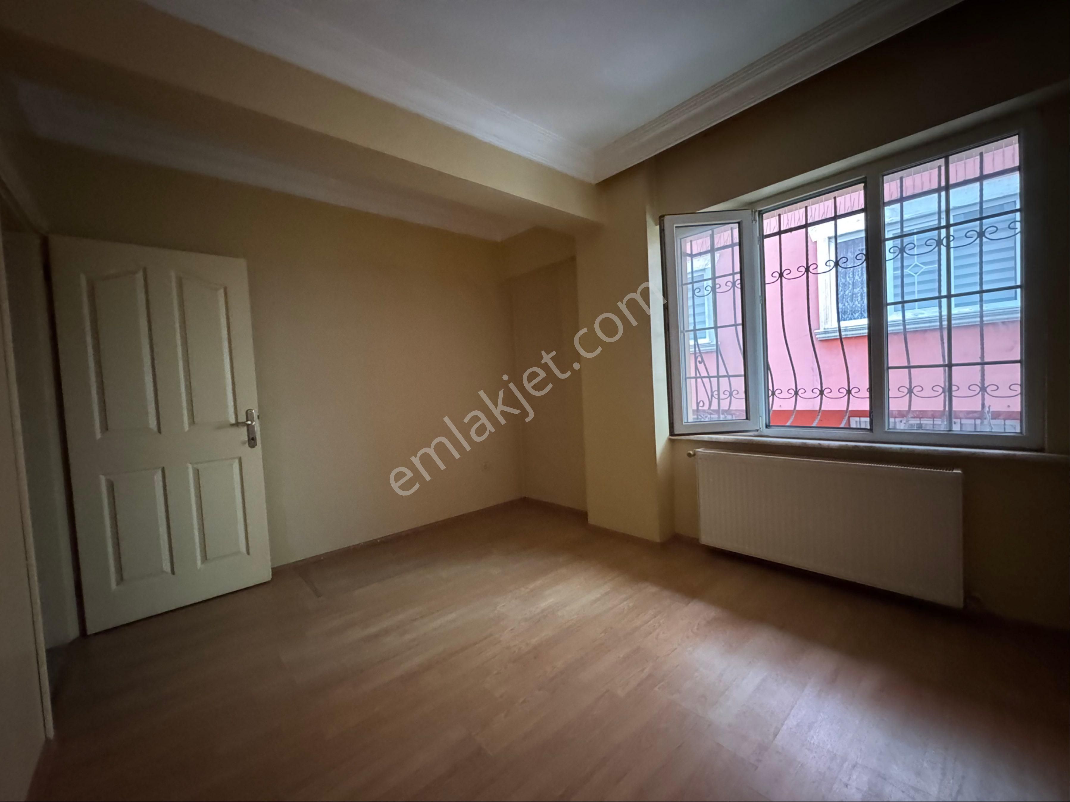 Molla Team Bayrampaşa Yıldırım Mahallesi Çandarlı Sokak 'ta 2+1 Kiralık Daire - Görsel 4