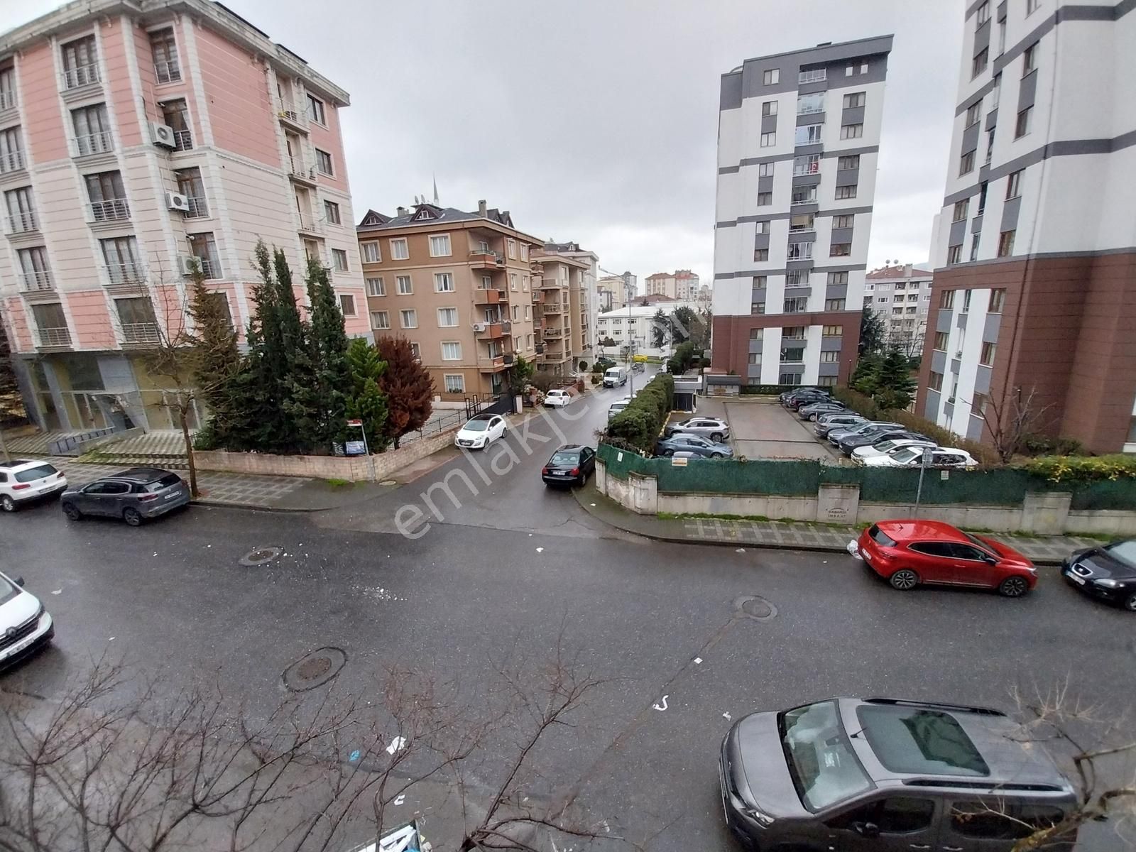 24 Saat Güvenlikli Sitede Merkezi Konumda Fırsat - Görsel 15