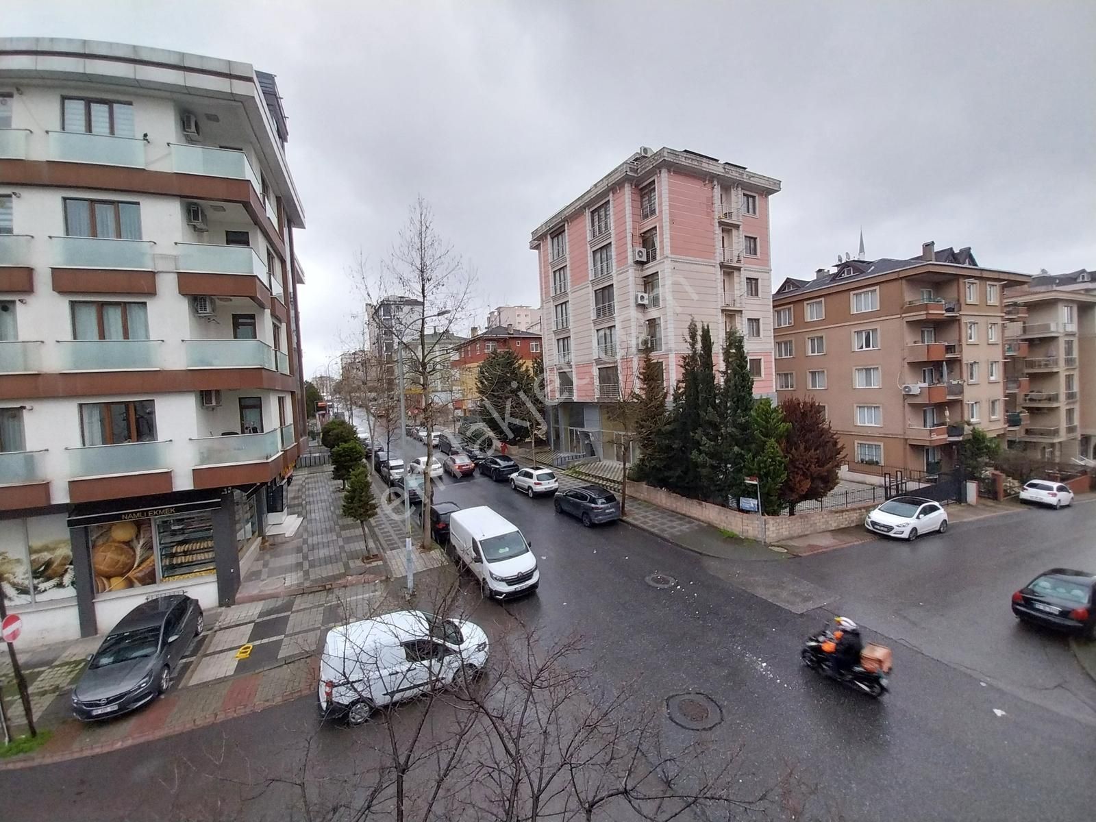 24 Saat Güvenlikli Sitede Merkezi Konumda Fırsat - Görsel 14