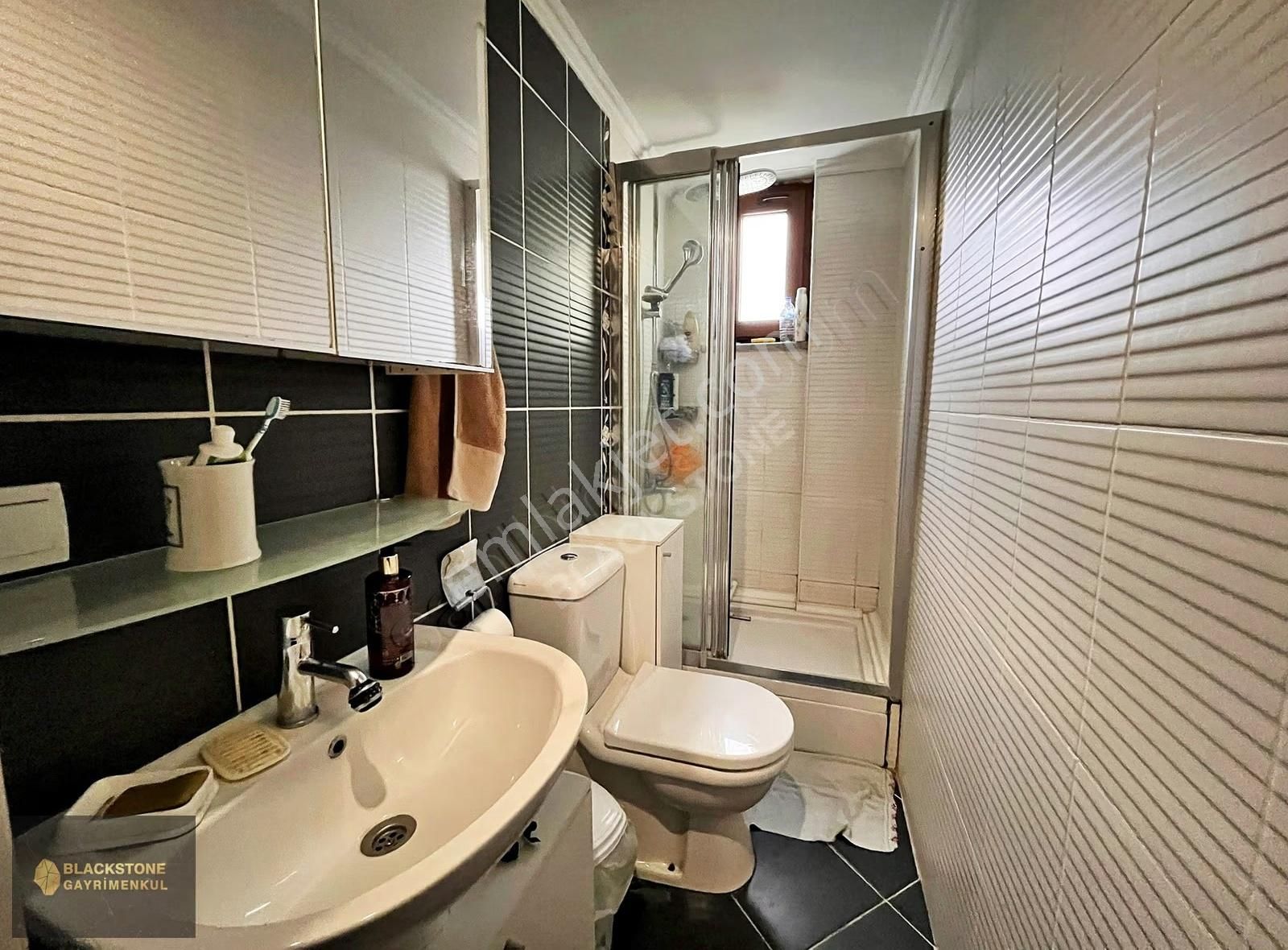 Sancaktepe Sarı Evler Sitesi 3+1 Satılık Güzel Konumda Fırsat - Görsel 9
