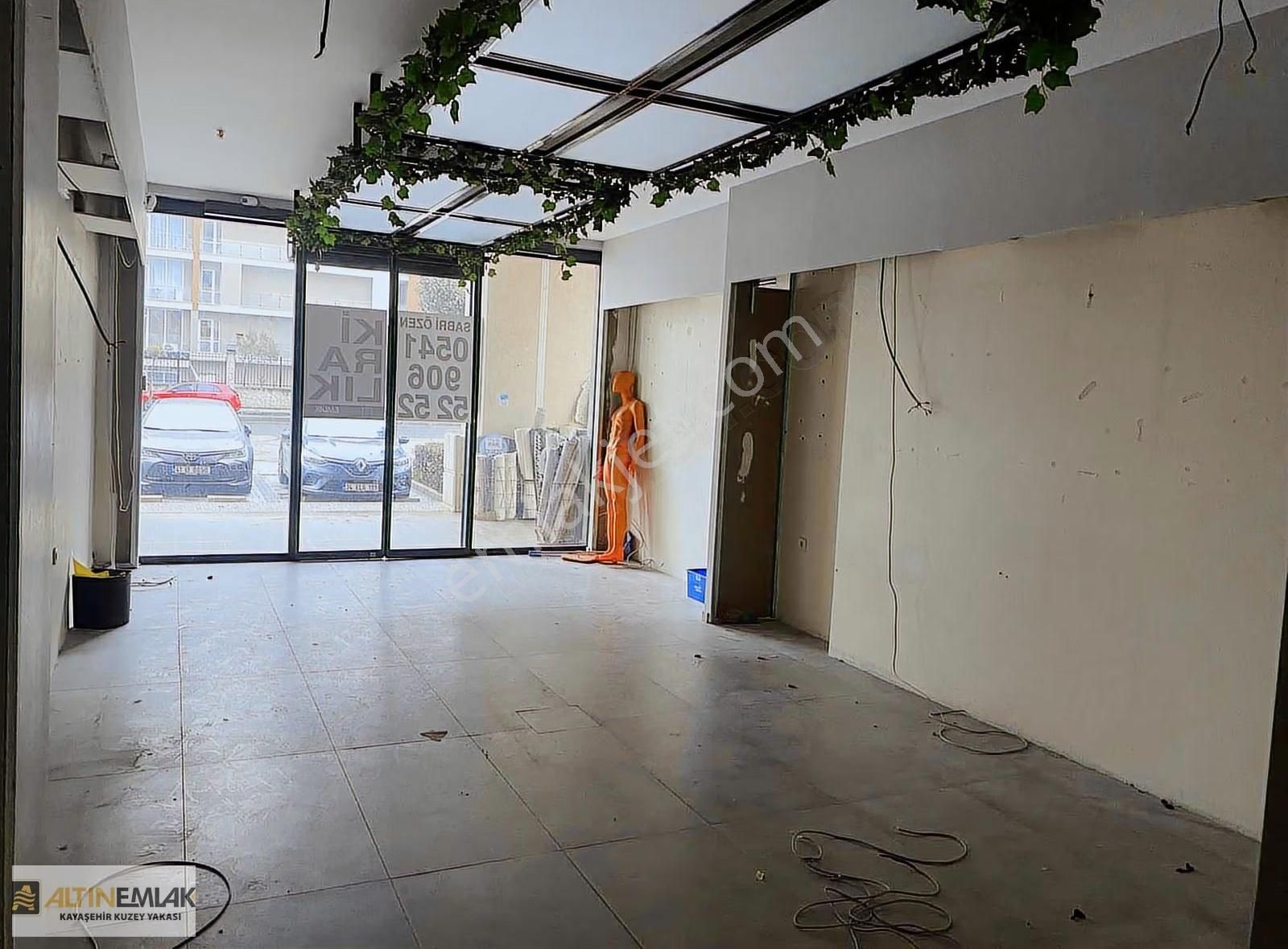 Park Mavera 1'de Ana Caddede 151 M2 Kiralık Dükkan - Görsel 4