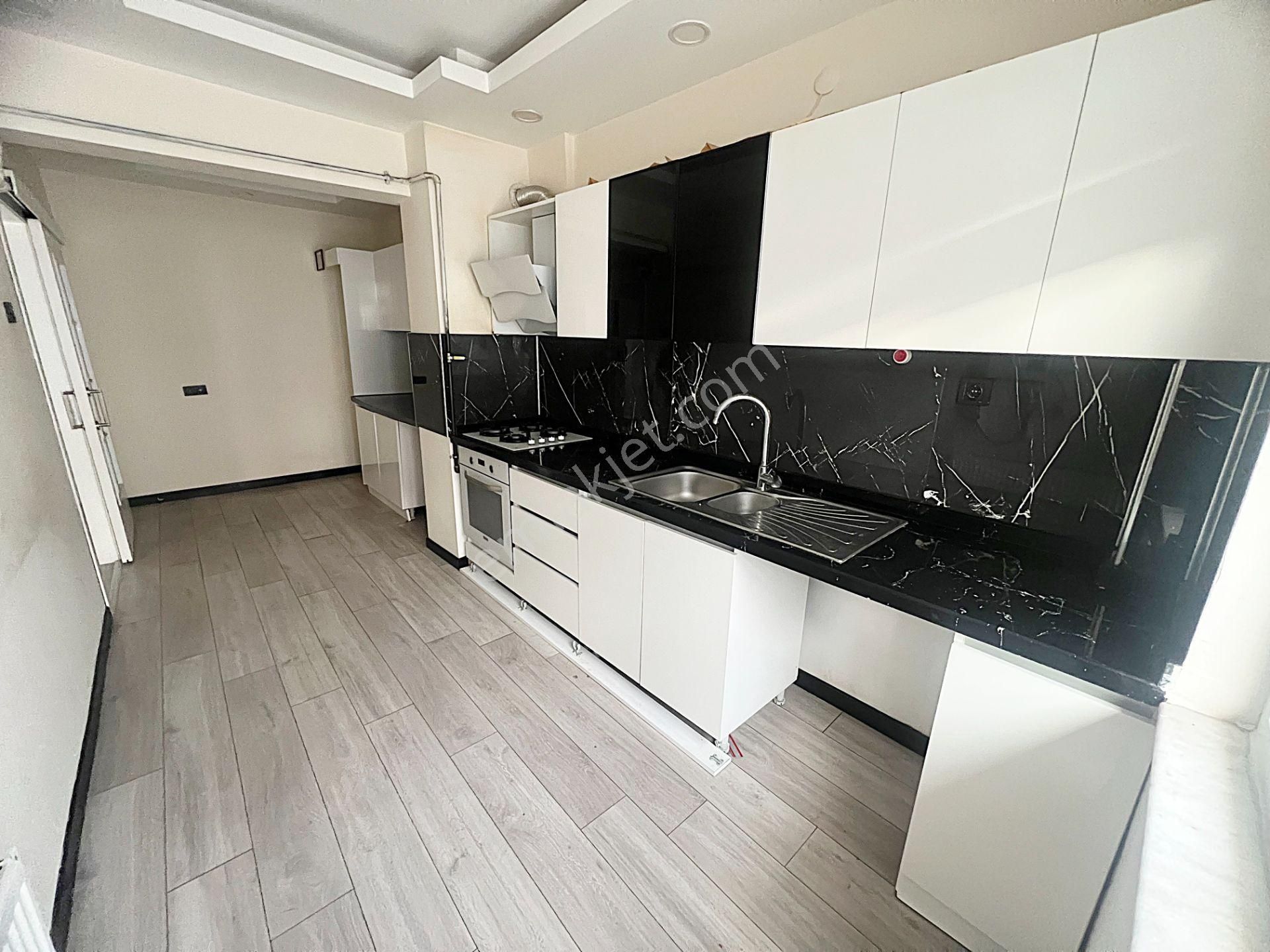 Demetlale Mah Metronun Yanı Başında Ful Yapılı Manzaralı Kiralık - Görsel 2