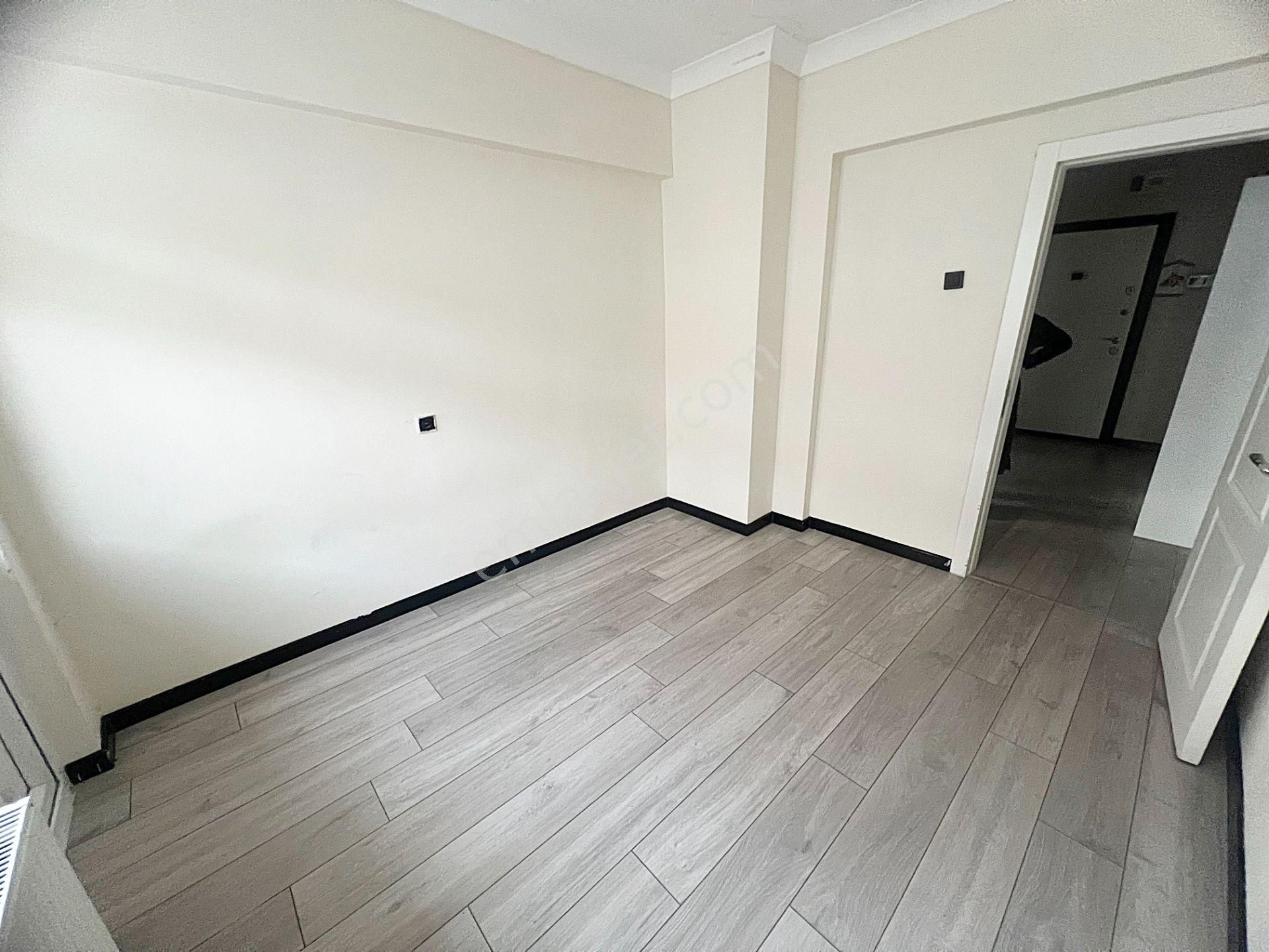 Demetlale Mah Metronun Yanı Başında Ful Yapılı Manzaralı Kiralık - Görsel 13