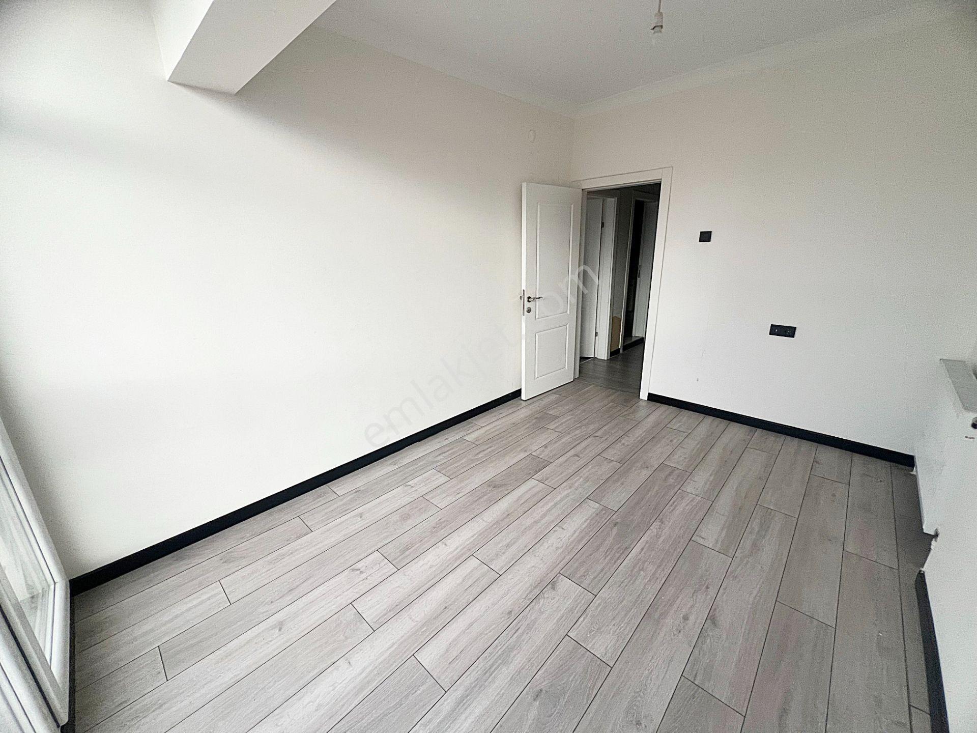 Demetlale Mah Metronun Yanı Başında Ful Yapılı Manzaralı Kiralık - Görsel 18