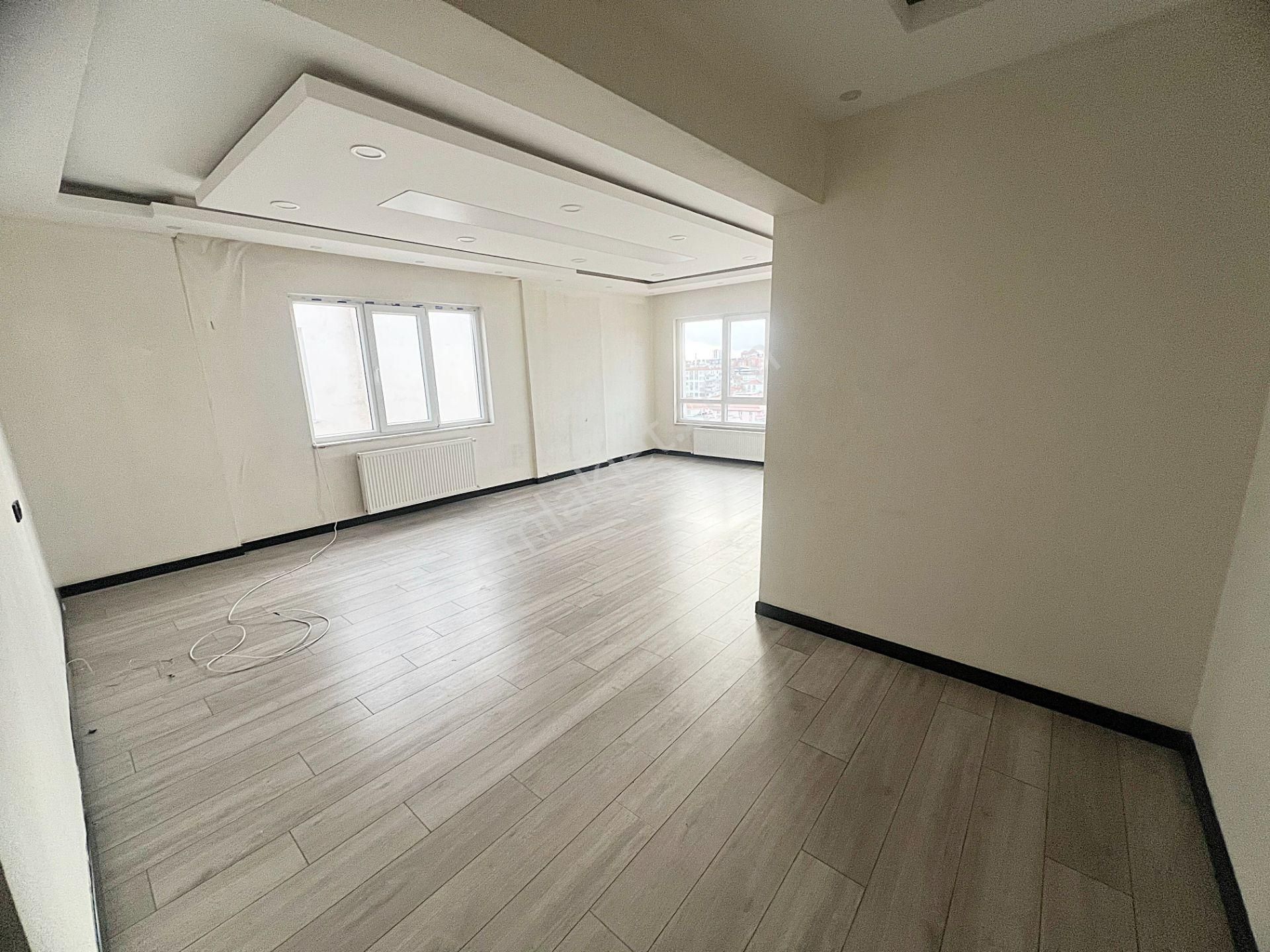 Demetlale Mah Metronun Yanı Başında Ful Yapılı Manzaralı Kiralık - Görsel 7