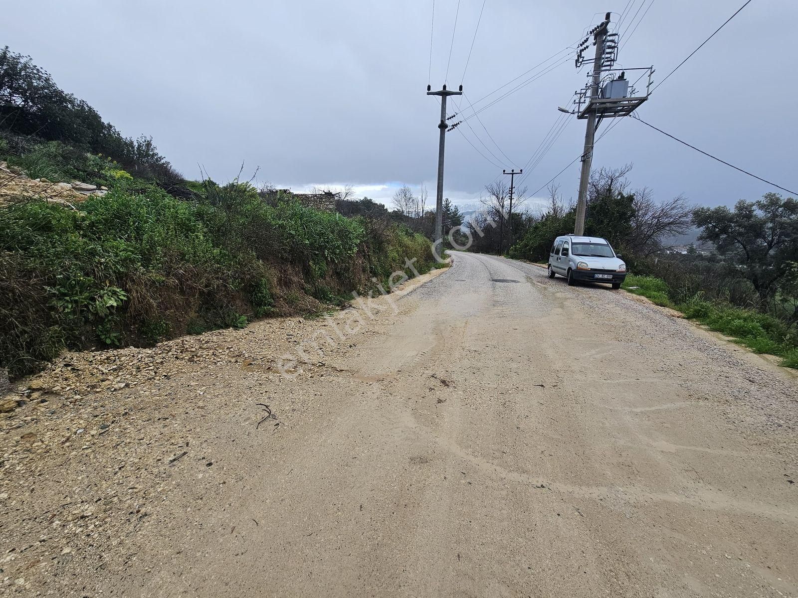 Seydikemer Ortaköy'de Manzaralı, Köyiçi İmarlı Satılık Arazi - Görsel 5