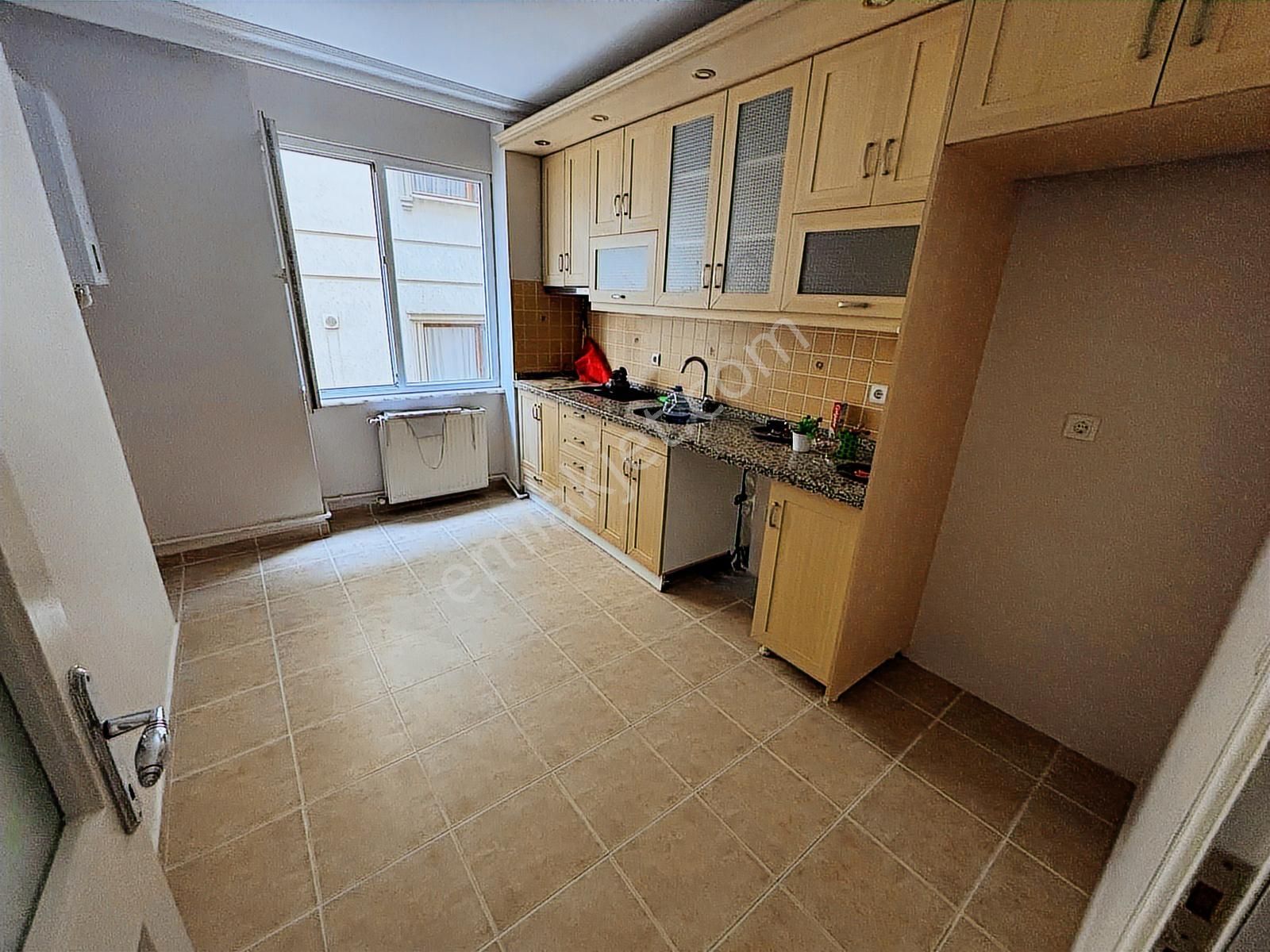 F-l Emlaktan Bulgurluya Komşu Yunus Emre Cad Yakını 3+1 Ebeveynl - Görsel 12