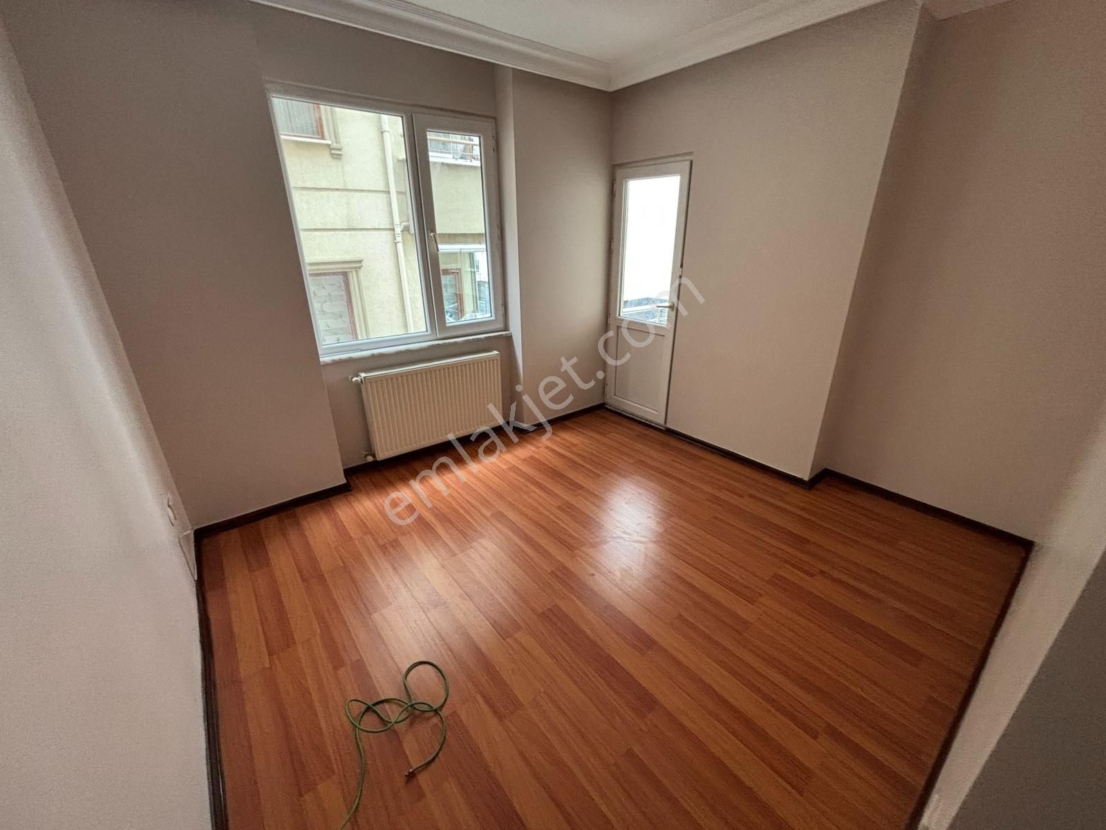 F-l Emlaktan Bulgurluya Komşu Yunus Emre Cad Yakını 3+1 Ebeveynl - Görsel 18