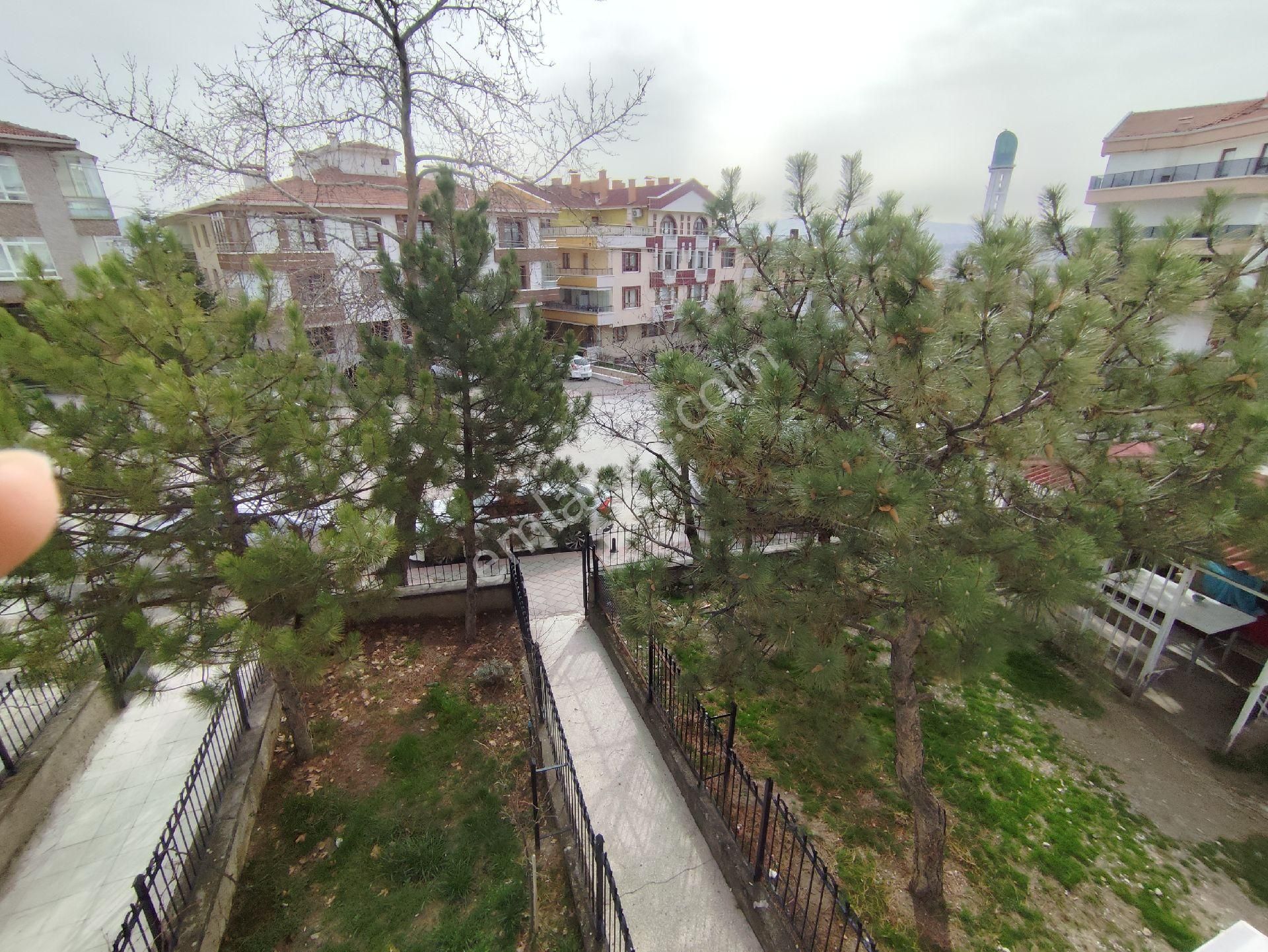 Tepebaşı Mahallesi Bayrak Sokak Metro Yakını Manzaralı 3+1 Daire - Görsel 25